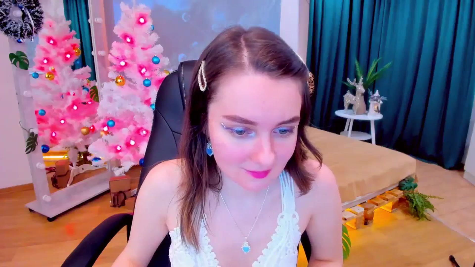 Gallery image thumbnail from Milim_Nava's myfreecams stream on, 12/25/2023, 09:09 image 7 of 20