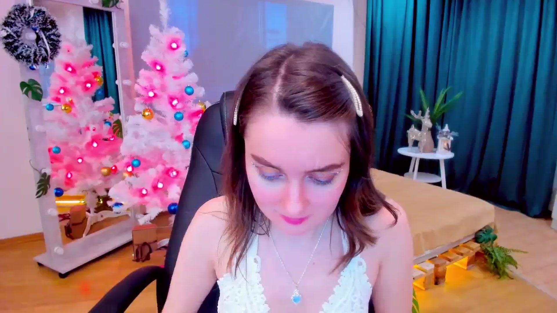 Gallery image thumbnail from Milim_Nava's myfreecams stream on, 12/25/2023, 09:50 image 18 of 20
