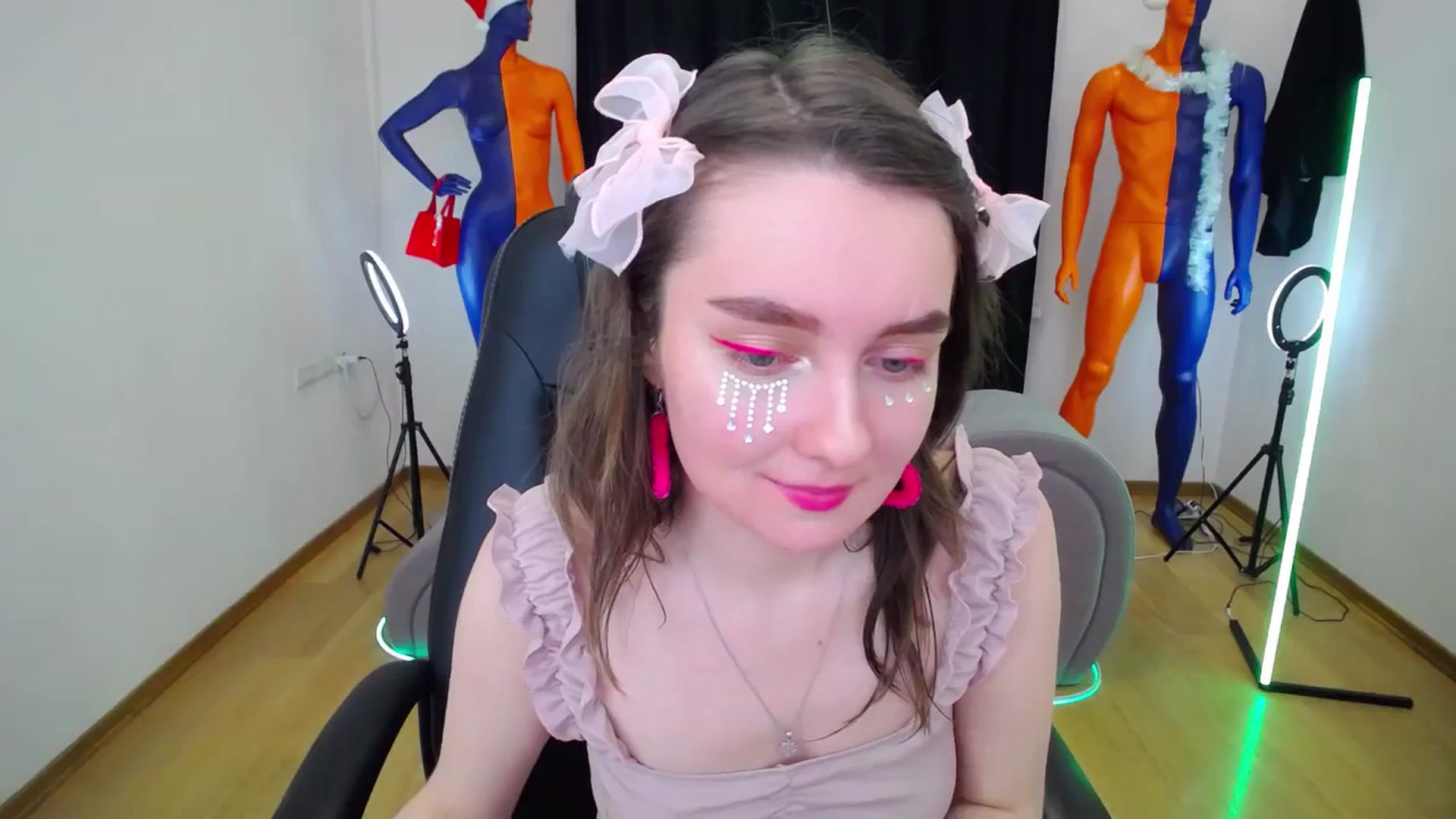 Gallery image thumbnail from Milim_Nava's myfreecams stream on, 12/26/2023, 07:12 image 7 of 20