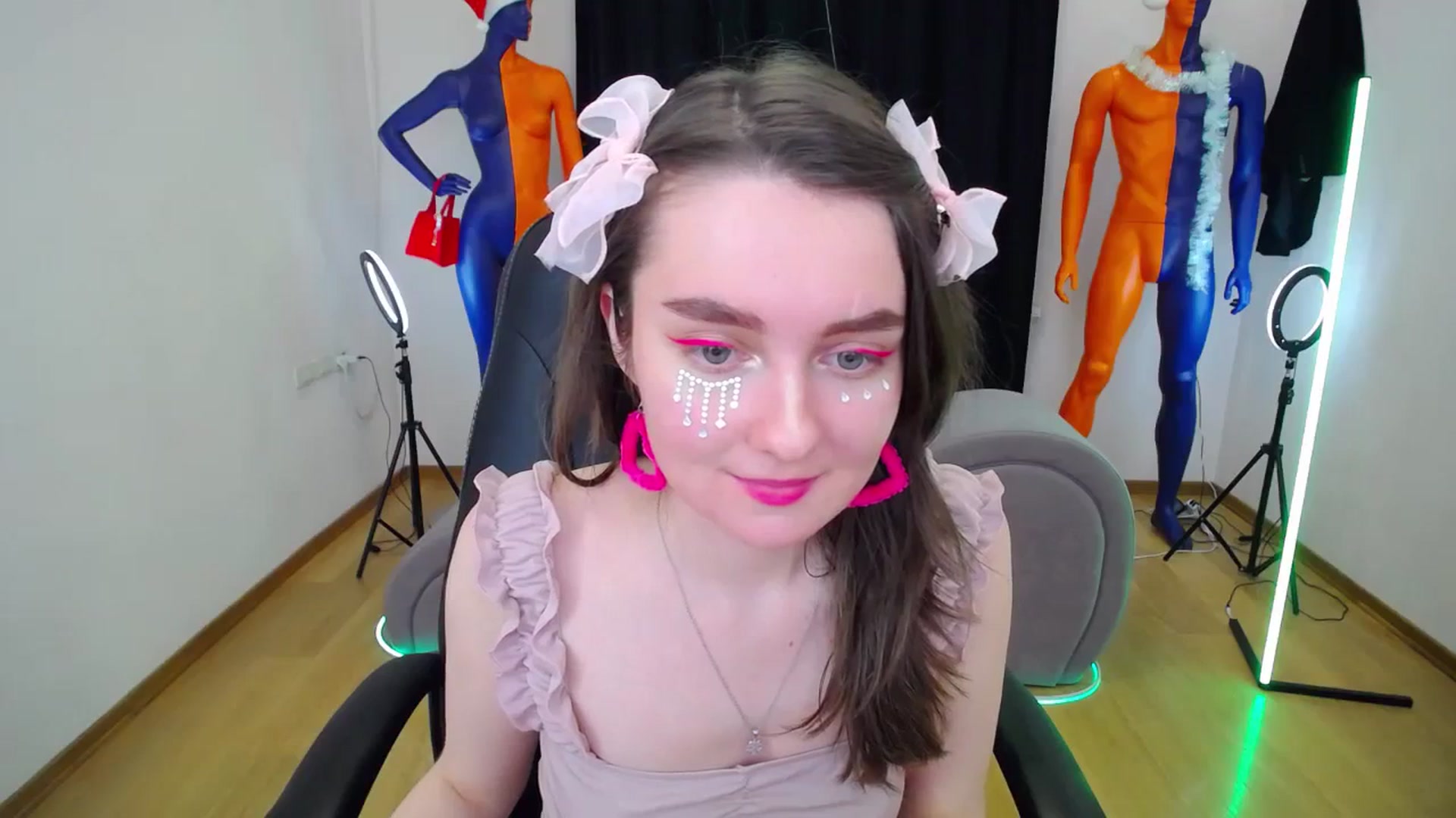 Gallery image thumbnail from Milim_Nava's myfreecams stream on, 12/26/2023, 07:12 image 13 of 20
