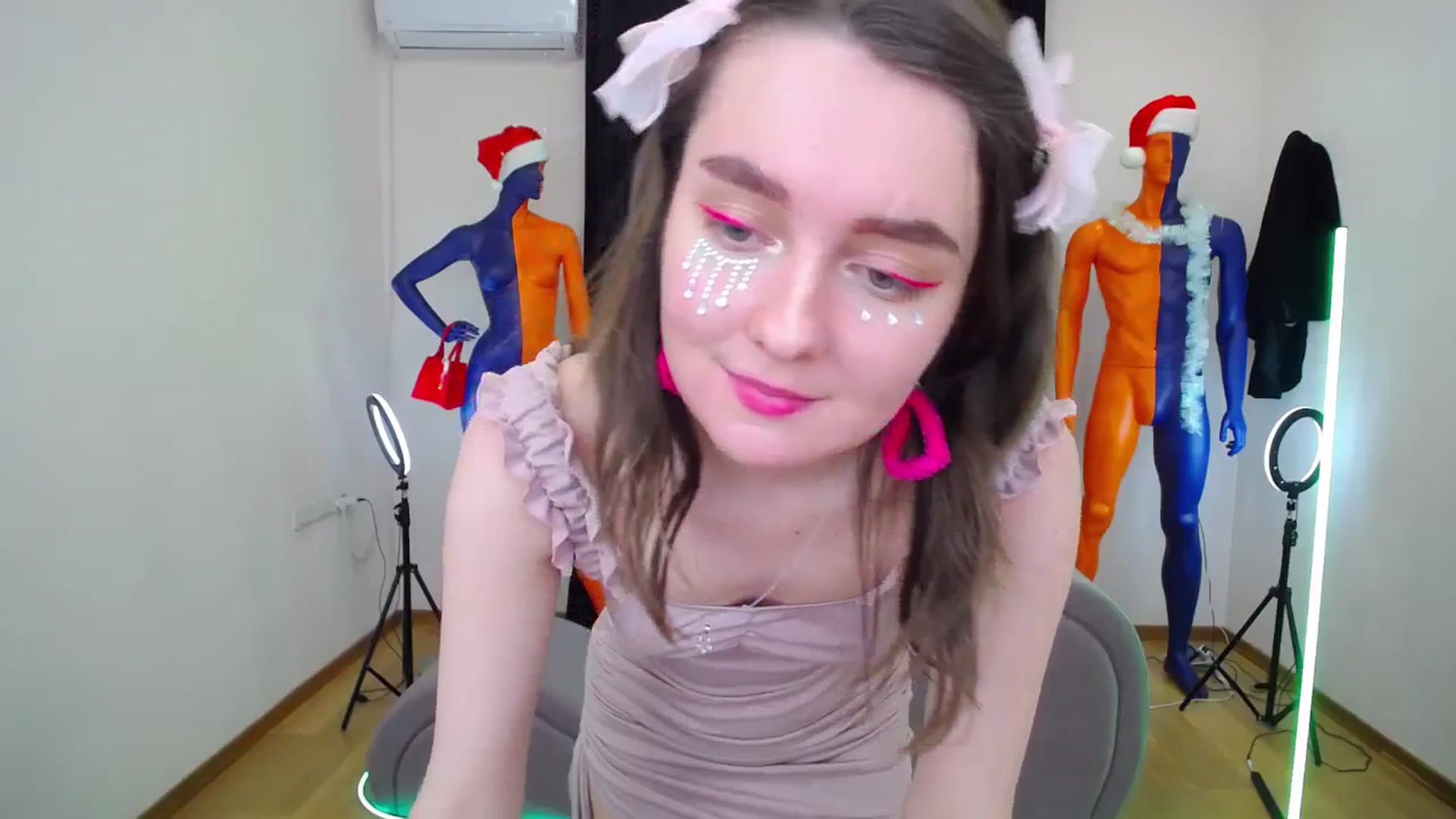 Gallery image thumbnail from Milim_Nava's myfreecams stream on, 12/26/2023, 07:12 image 18 of 20