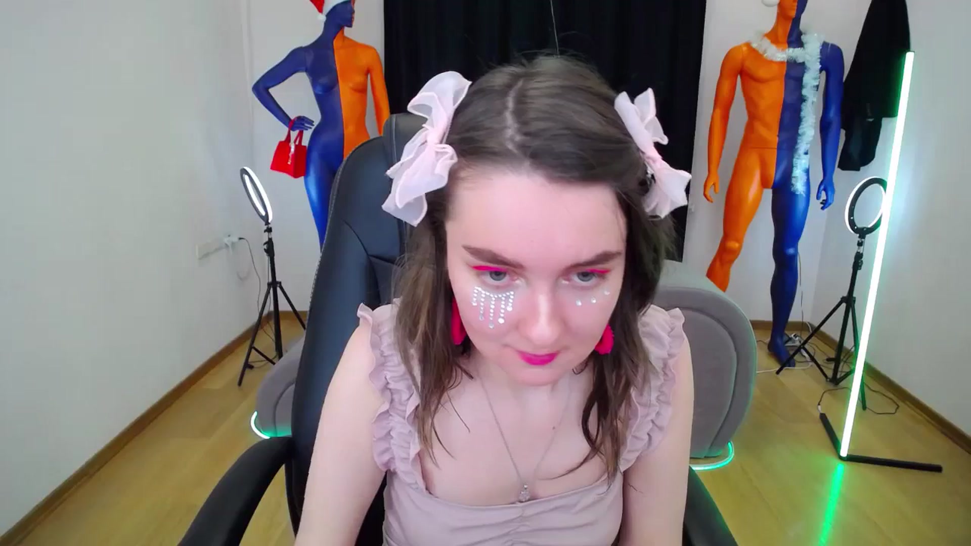 Gallery image thumbnail from Milim_Nava's myfreecams stream on, 12/26/2023, 07:12 image 9 of 20