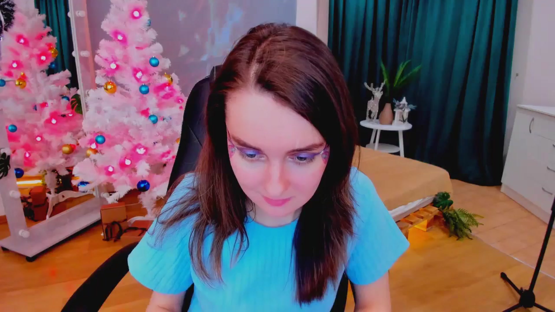 Gallery image thumbnail from Milim_Nava's myfreecams stream on, 12/28/2023, 16:48 image 18 of 20
