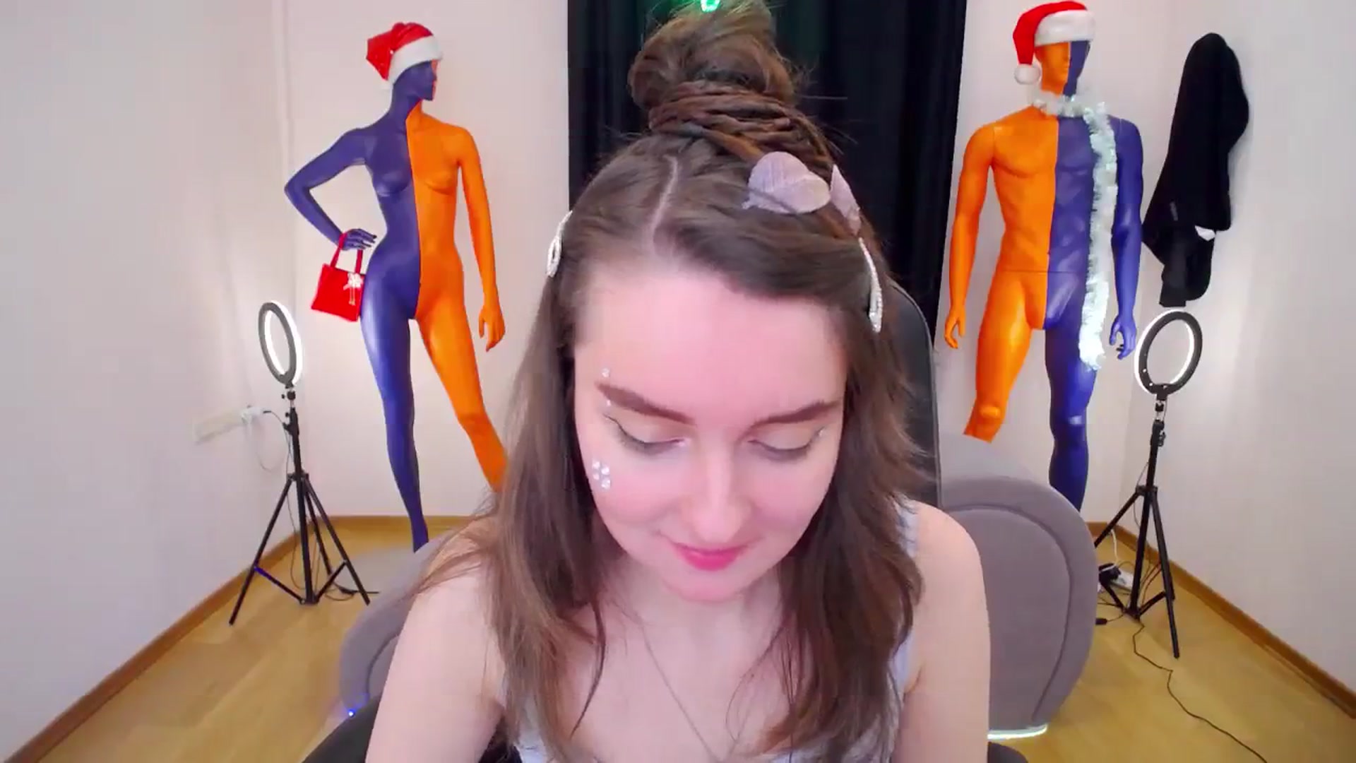 Gallery image thumbnail from Milim_Nava's myfreecams stream on, 12/29/2023, 17:44 image 6 of 20