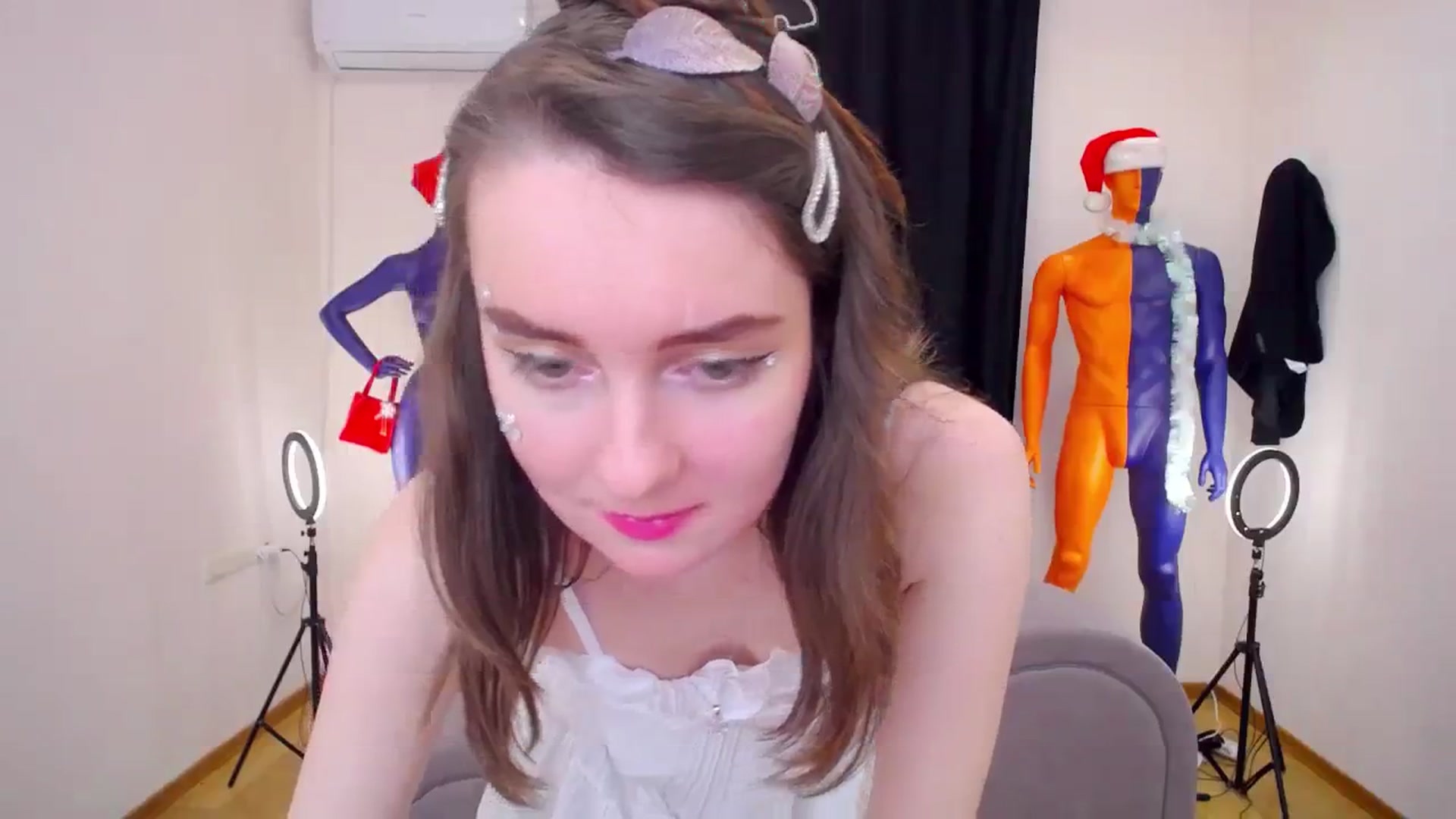 Gallery image thumbnail from Milim_Nava's myfreecams stream on, 12/29/2023, 20:42 image 18 of 20