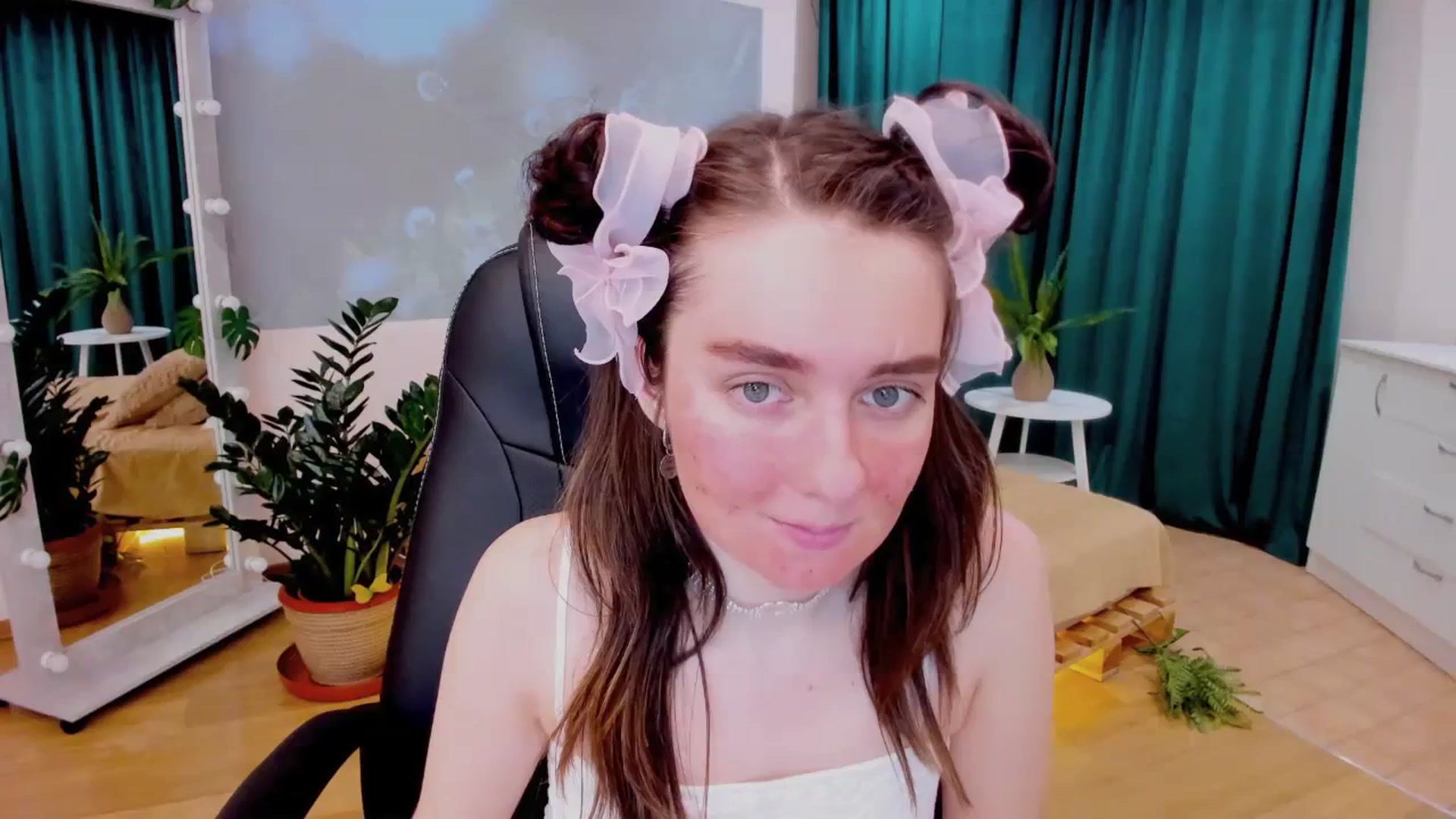 Gallery image thumbnail from Milim_Nava's myfreecams stream on, 01/25/2024, 02:02 image 1 of 20