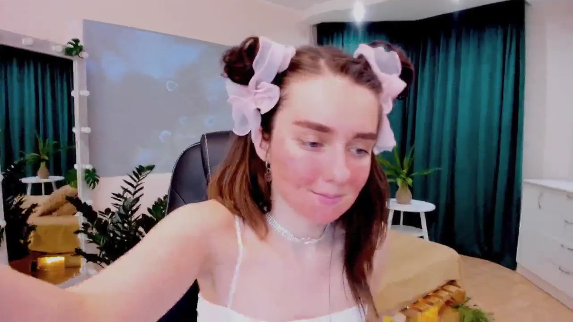 Gallery image thumbnail from Milim_Nava's myfreecams stream on, 01/25/2024, 02:02 image 2 of 20