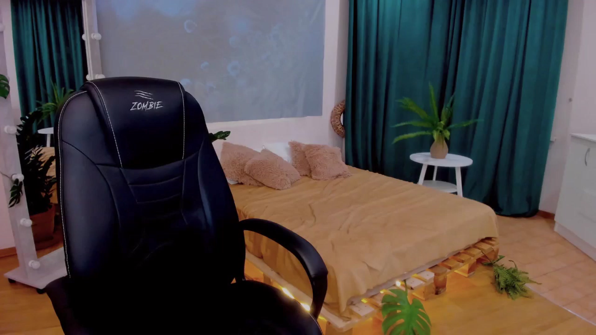 Gallery image thumbnail from Milim_Nava's myfreecams stream on, 01/26/2024, 16:45 image 10 of 20