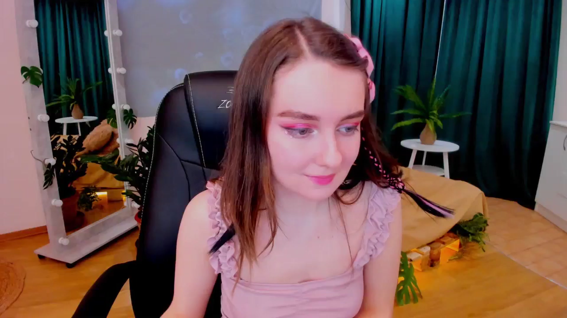 Gallery image thumbnail from Milim_Nava's myfreecams stream on, 02/26/2024, 11:56 image 13 of 20