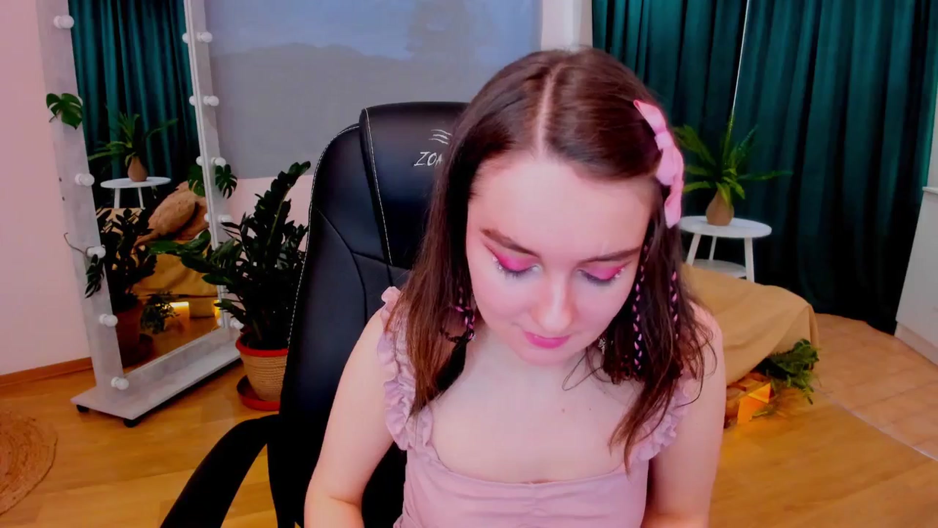 Gallery image thumbnail from Milim_Nava's myfreecams stream on, 02/26/2024, 12:36 image 4 of 20