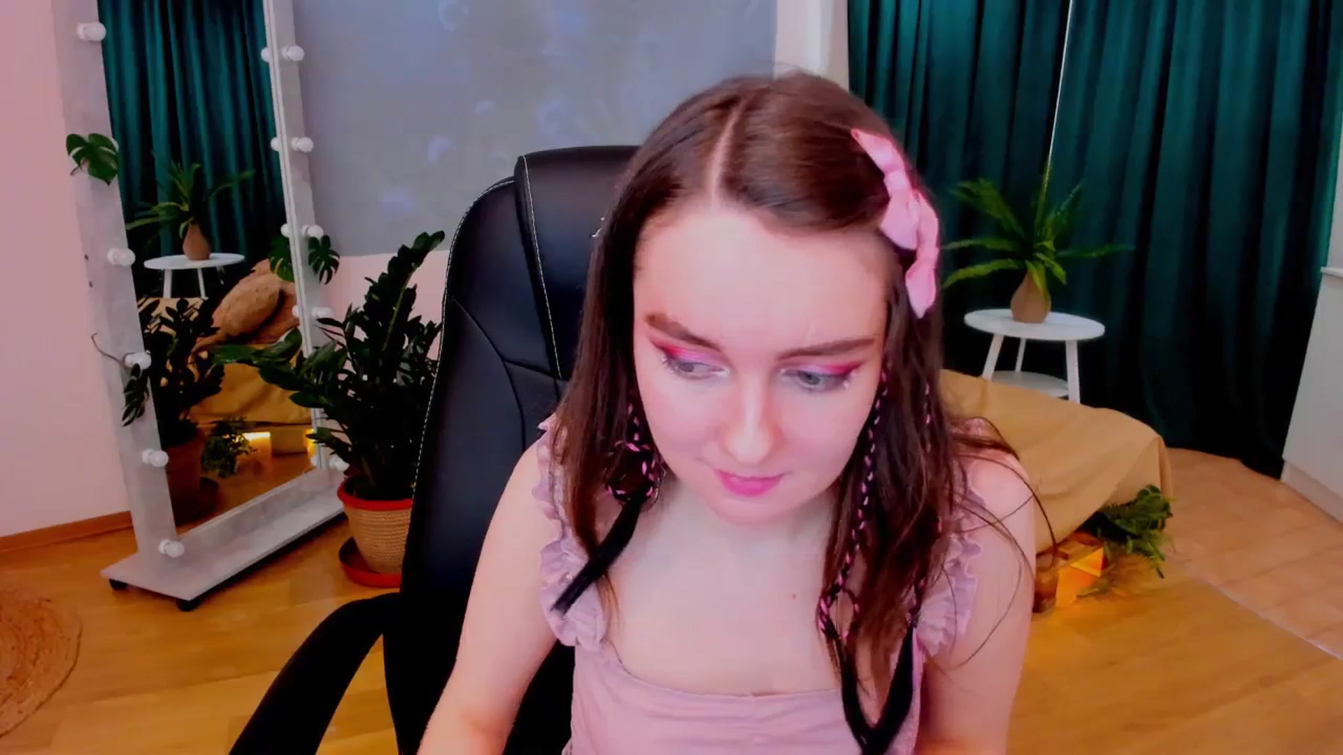 Gallery image thumbnail from Milim_Nava's myfreecams stream on, 02/26/2024, 12:36 image 9 of 20