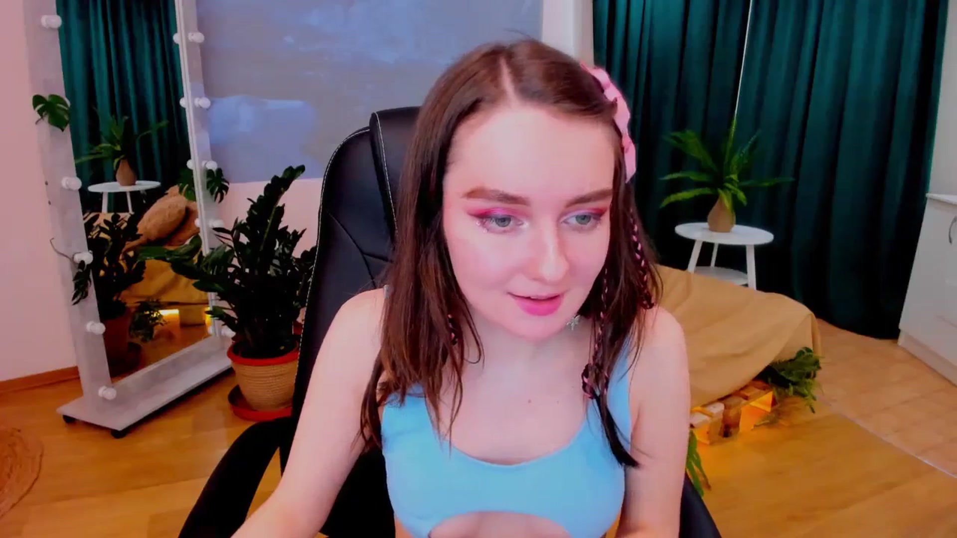 Gallery image thumbnail from Milim_Nava's myfreecams stream on, 02/26/2024, 12:36 image 20 of 20