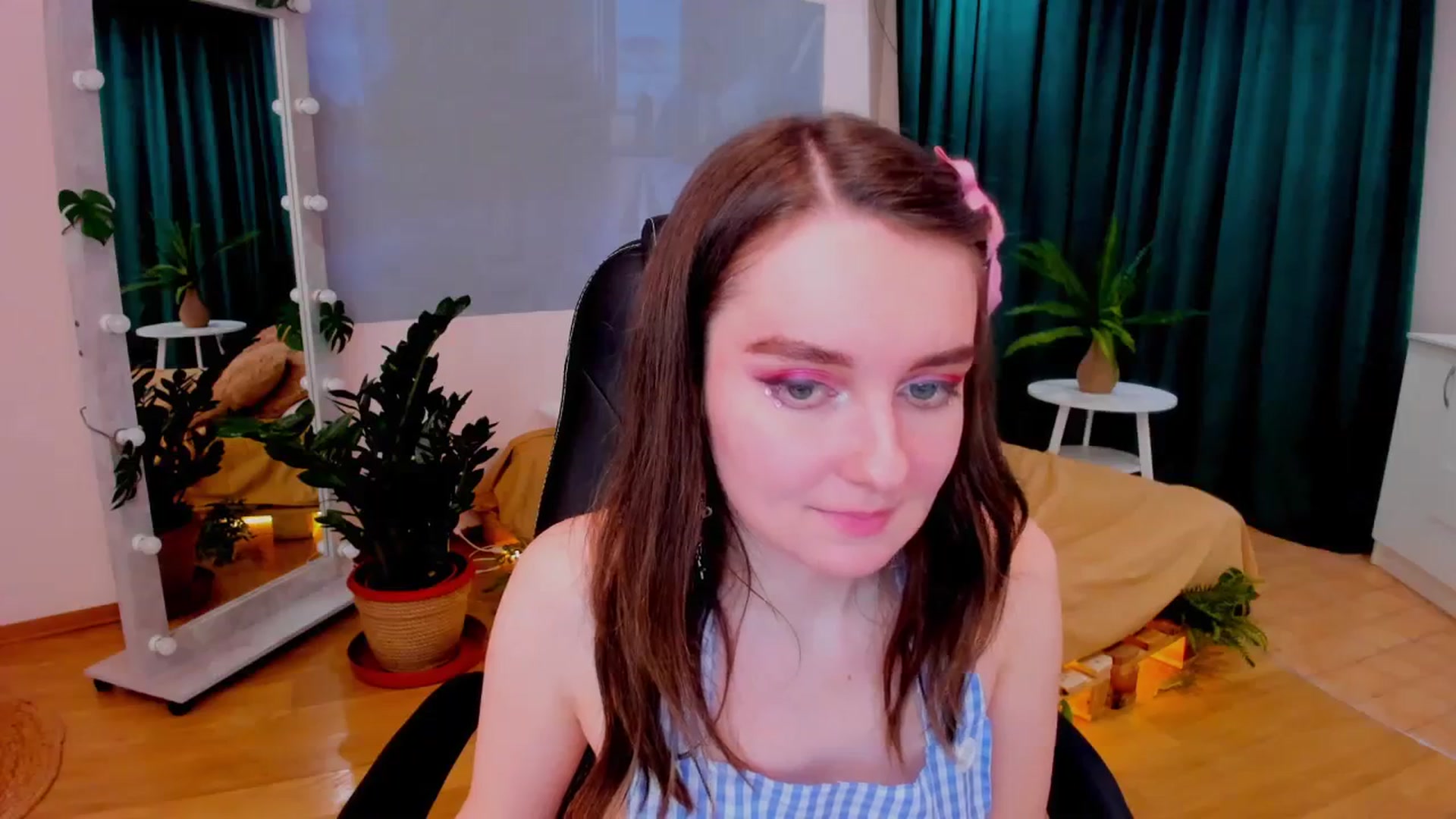Gallery image thumbnail from Milim_Nava's myfreecams stream on, 02/26/2024, 17:14 image 8 of 20