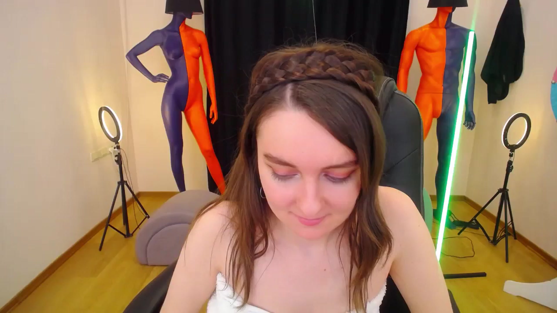 Gallery image thumbnail from Milim_Nava's myfreecams stream on, 02/27/2024, 10:02 image 17 of 20