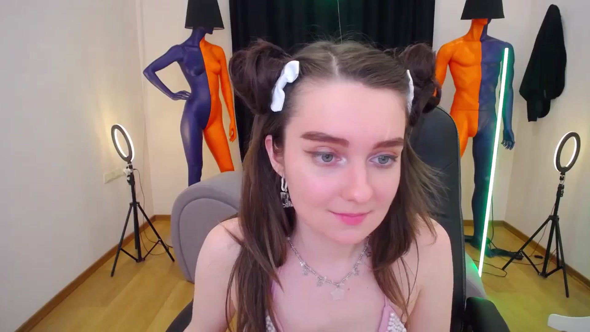 Gallery image thumbnail from Milim_Nava's myfreecams stream on, 03/05/2024, 08:33 image 17 of 20