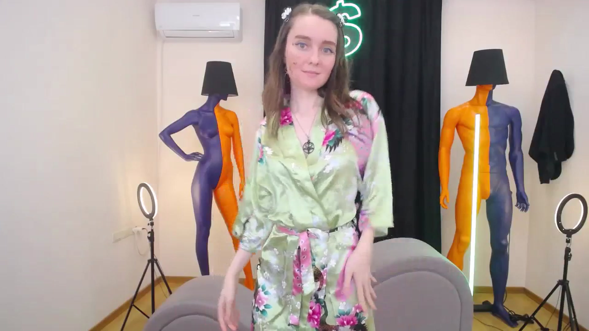 Gallery image thumbnail from Milim_Nava's myfreecams stream on, 03/12/2024, 07:43 image 2 of 20