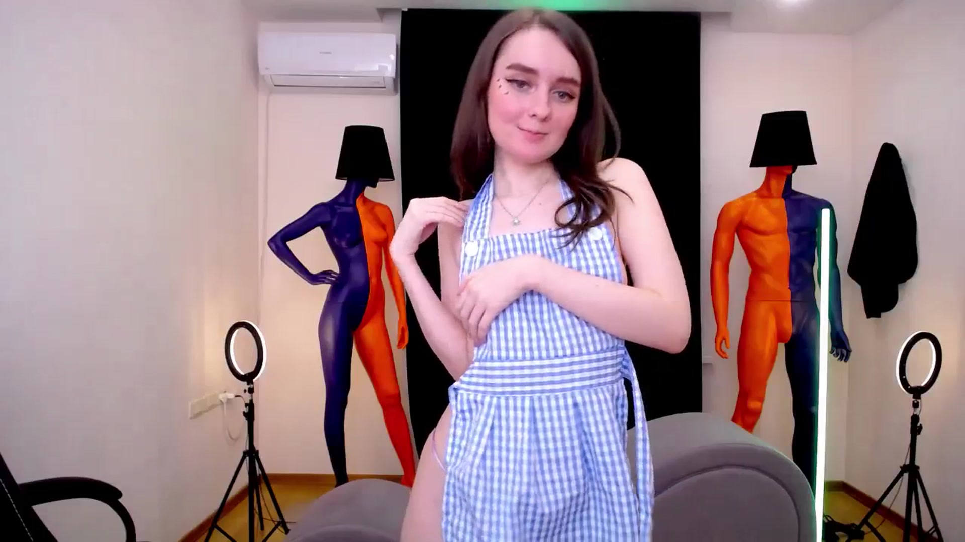 Gallery image thumbnail from Milim_Nava's myfreecams stream on, 03/16/2024, 10:27 image 19 of 20