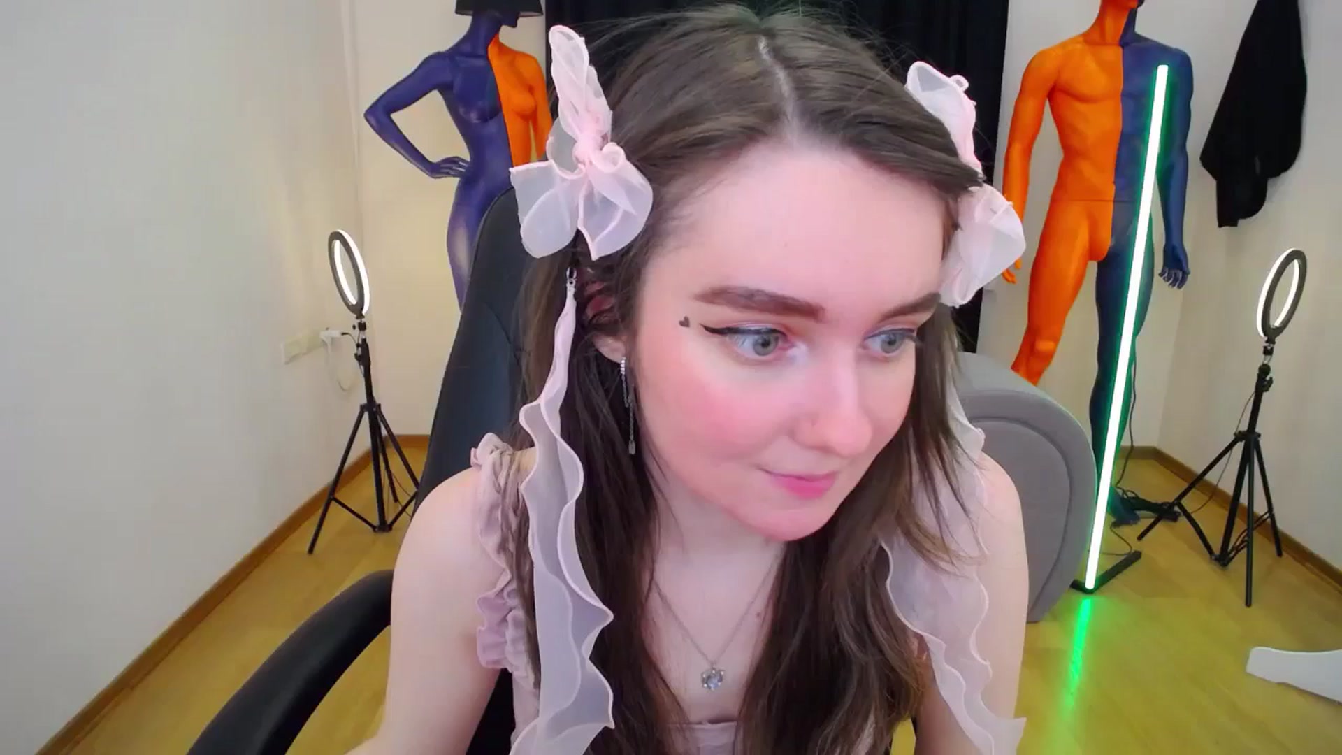 Gallery image thumbnail from Milim_Nava's myfreecams stream on, 03/17/2024, 12:50 image 1 of 20