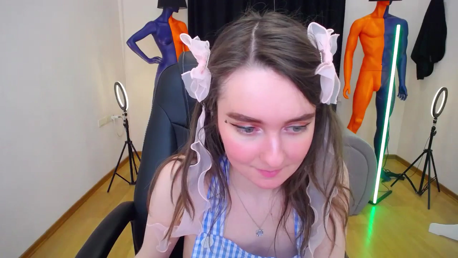 Gallery image thumbnail from Milim_Nava's myfreecams stream on, 03/17/2024, 16:51 image 16 of 20