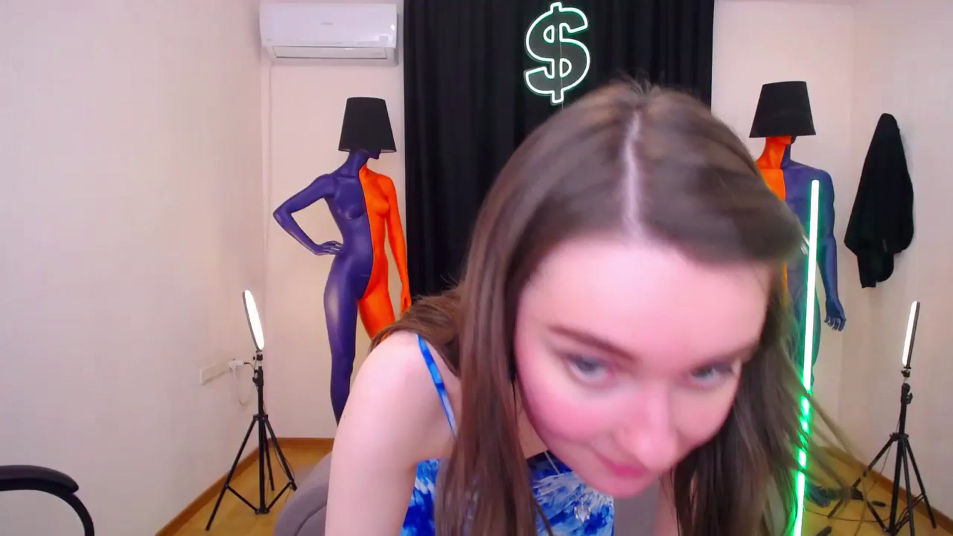 Gallery image thumbnail from Milim_Nava's myfreecams stream on, 03/18/2024, 09:17 image 16 of 20