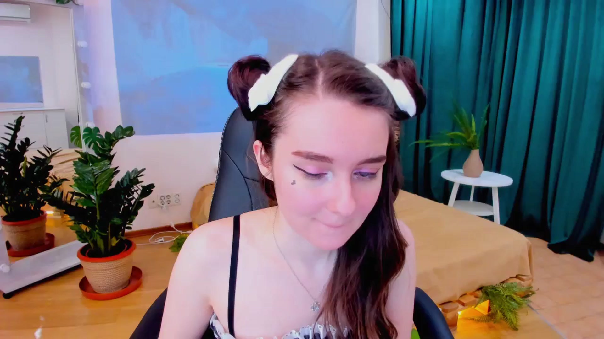 Gallery image thumbnail from Milim_Nava's myfreecams stream on, 03/25/2024, 13:46 image 12 of 20