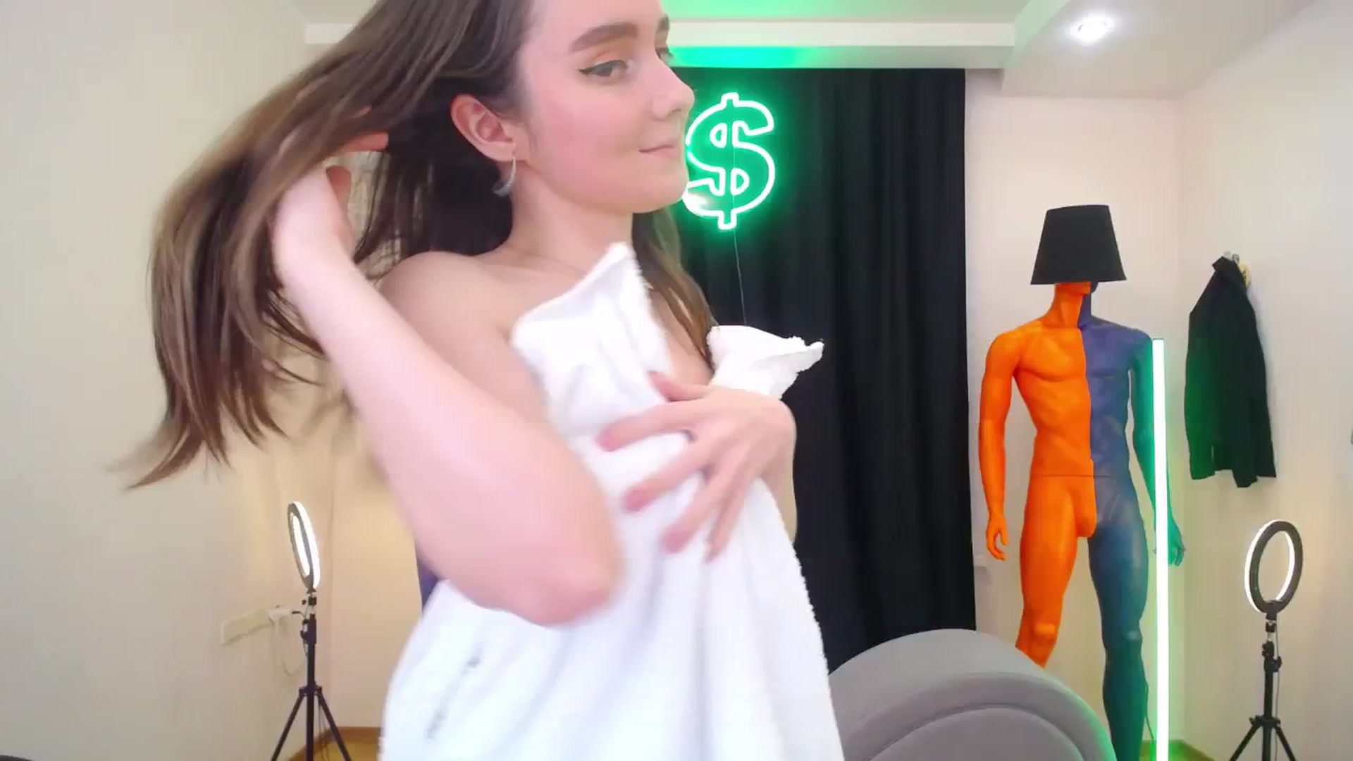 Gallery image thumbnail from Milim_Nava's myfreecams stream on, 03/27/2024, 09:31 image 4 of 20