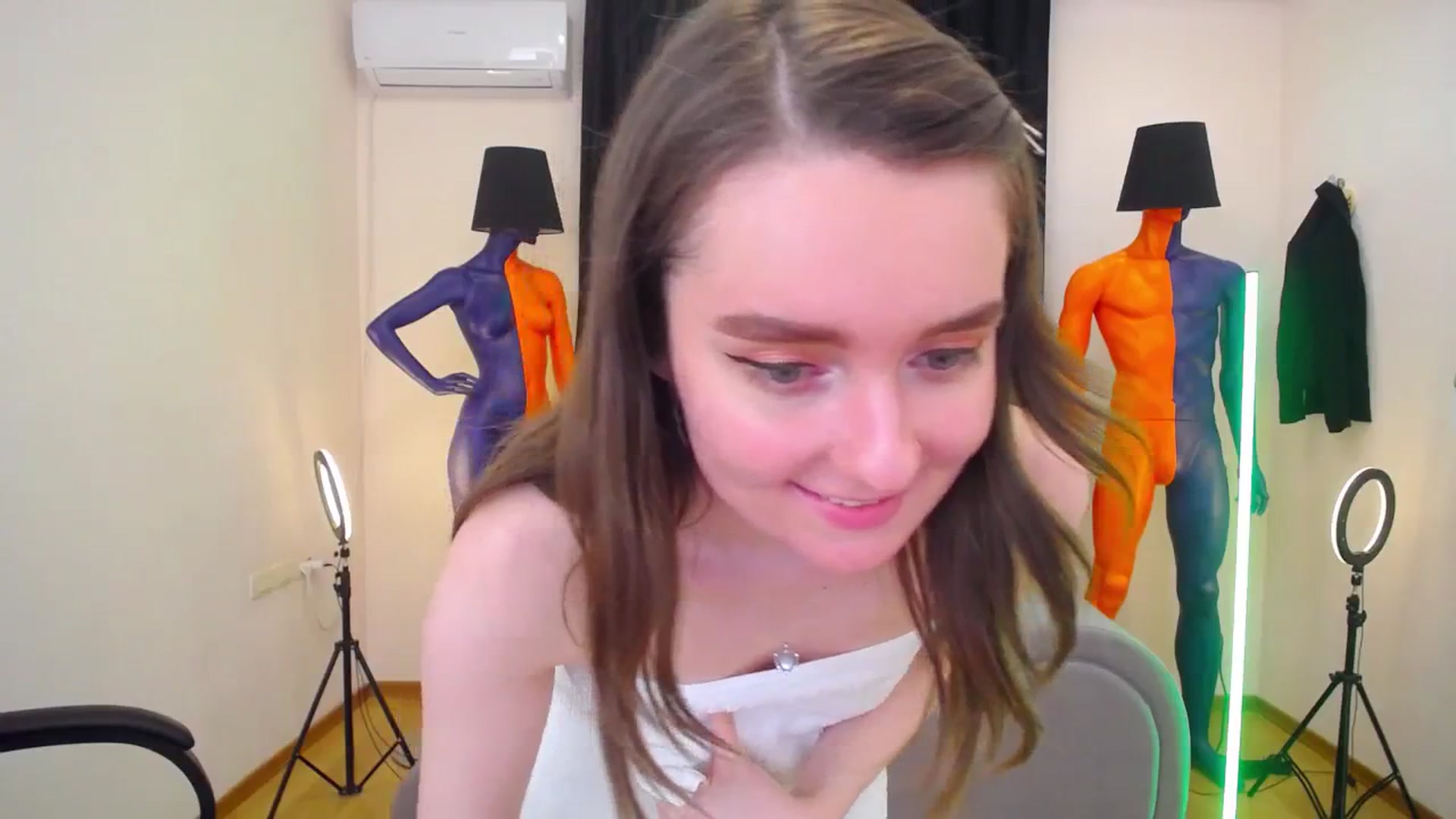 Gallery image thumbnail from Milim_Nava's myfreecams stream on, 03/27/2024, 09:31 image 14 of 20