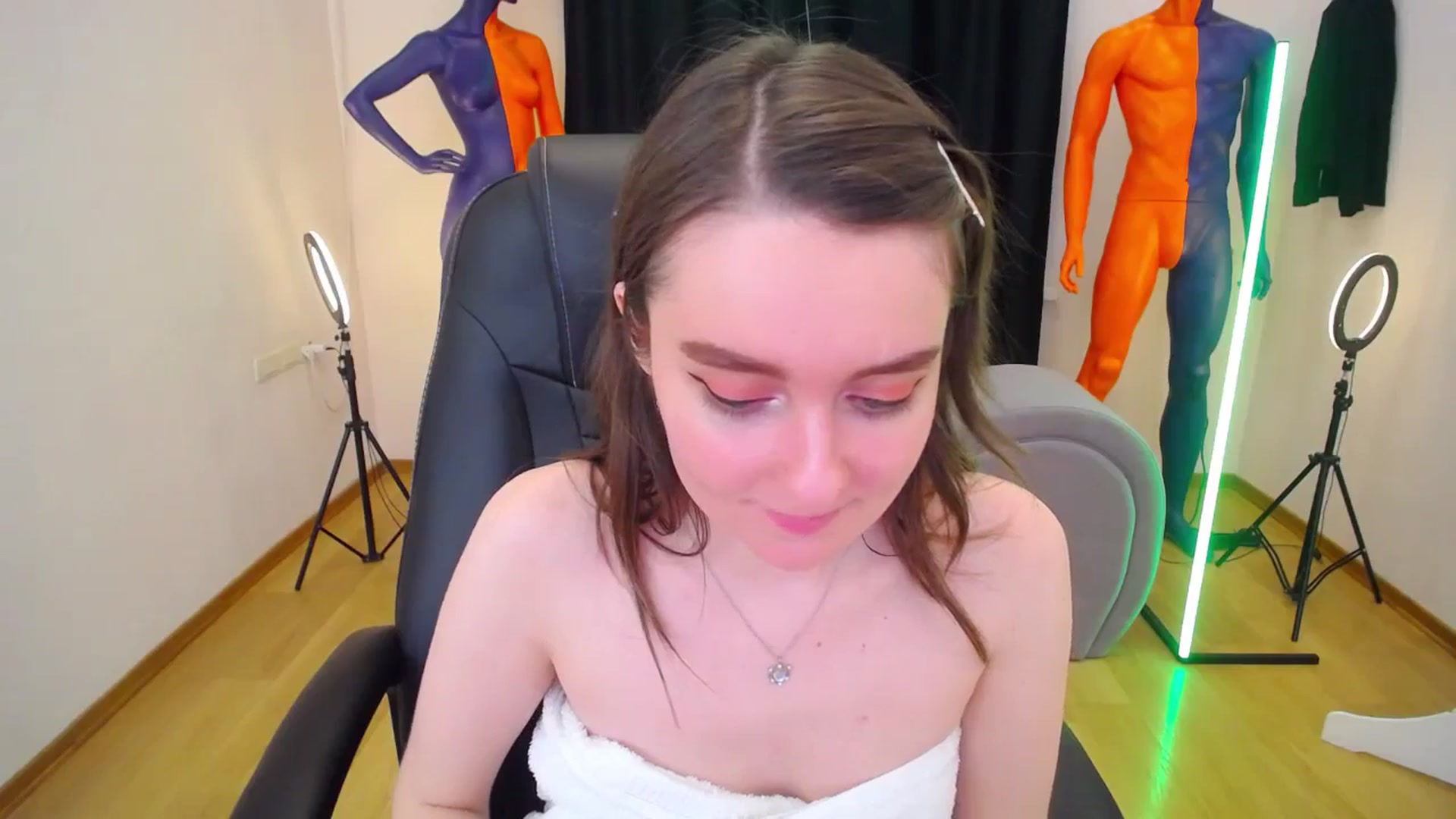 Gallery image thumbnail from Milim_Nava's myfreecams stream on, 03/27/2024, 09:31 image 16 of 20