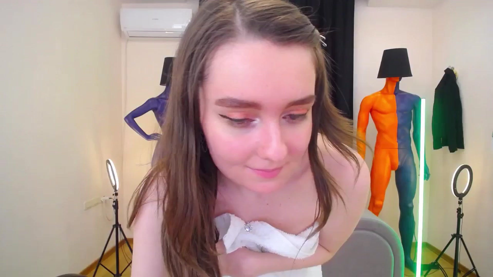 Gallery image thumbnail from Milim_Nava's myfreecams stream on, 03/27/2024, 09:31 image 10 of 20