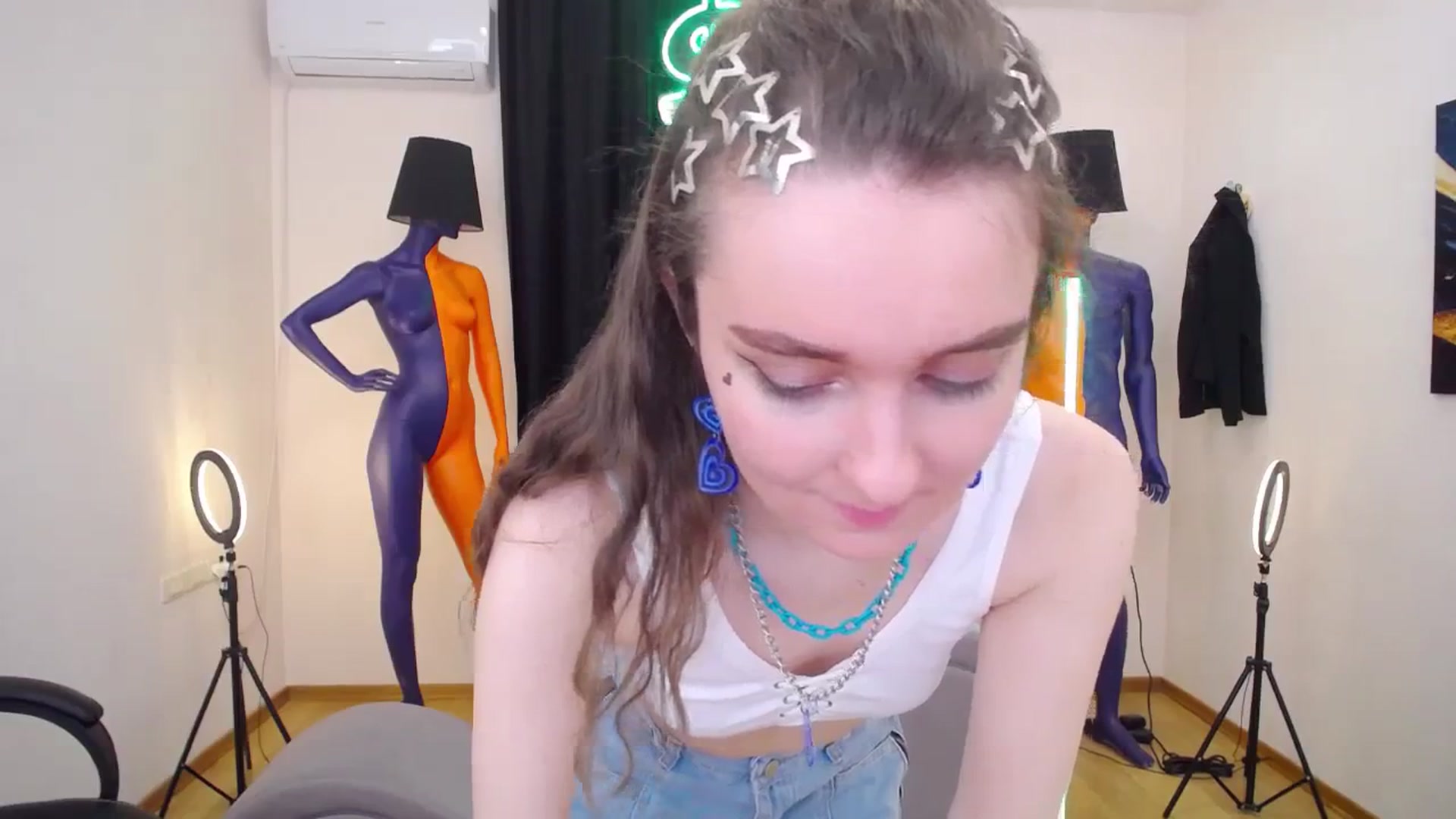 Gallery image thumbnail from Milim_Nava's myfreecams stream on, 04/03/2024, 13:18 image 2 of 20