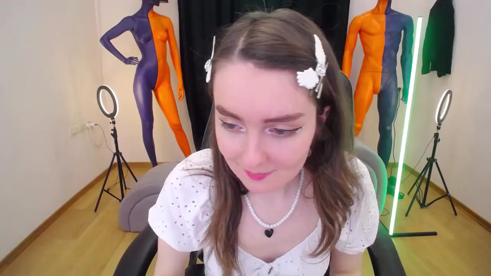 Gallery image thumbnail from Milim_Nava's myfreecams stream on, 04/12/2024, 13:27 image 4 of 20