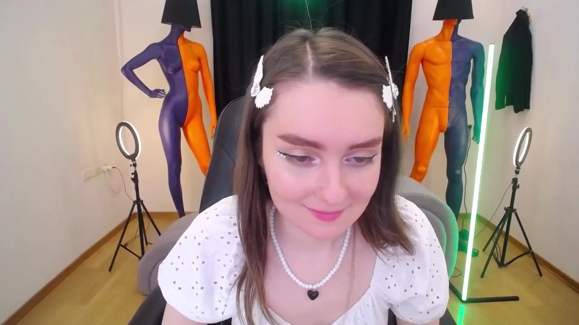 Gallery image thumbnail from Milim_Nava's myfreecams stream on, 04/12/2024, 13:27 image 13 of 20