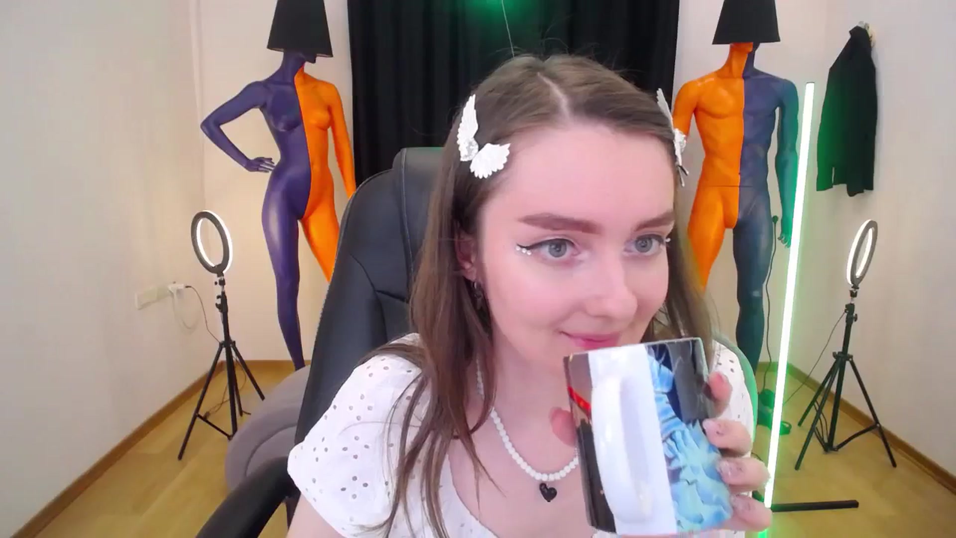 Gallery image thumbnail from Milim_Nava's myfreecams stream on, 04/12/2024, 13:27 image 19 of 20