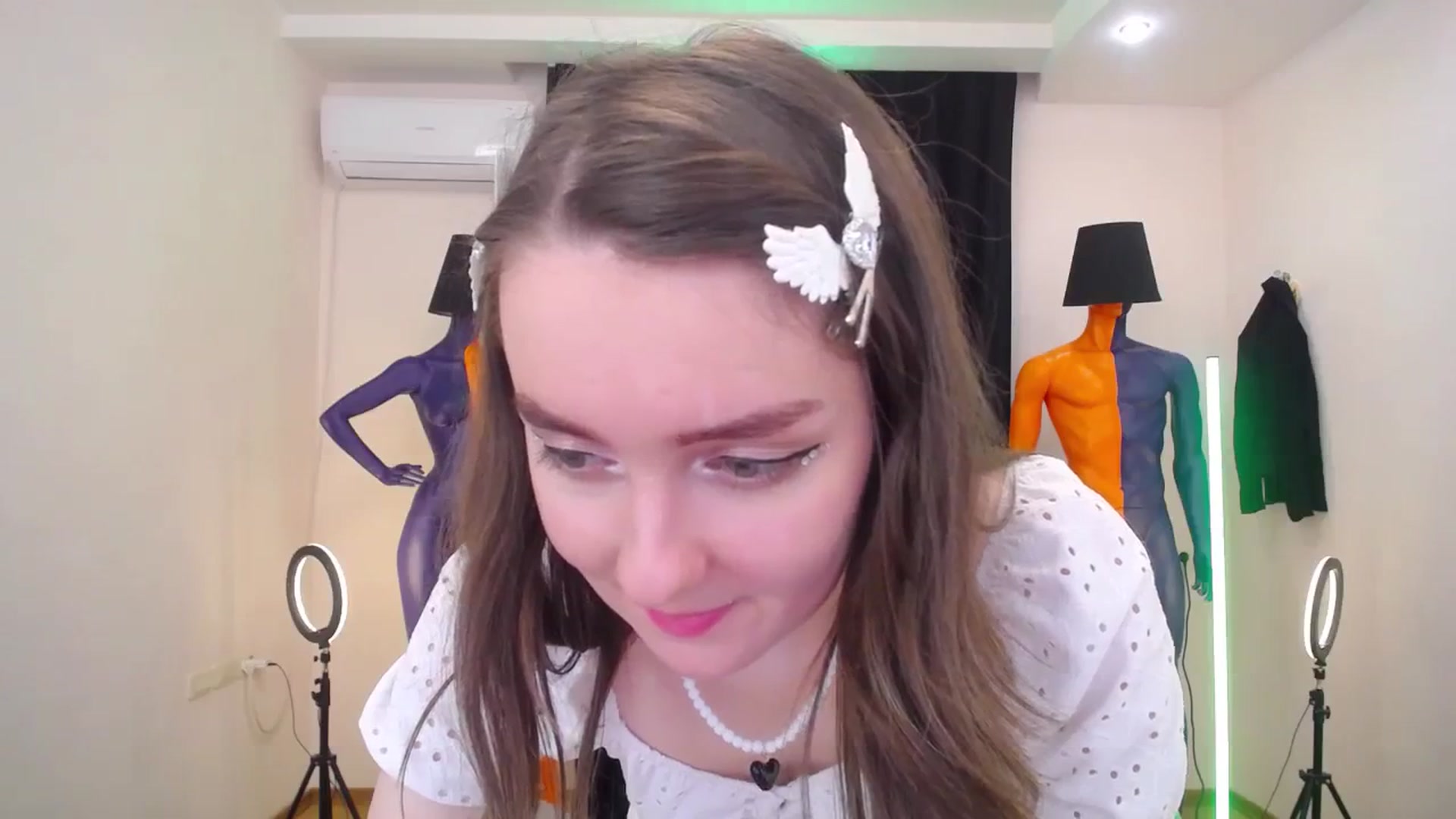 Gallery image thumbnail from Milim_Nava's myfreecams stream on, 04/12/2024, 13:27 image 11 of 20