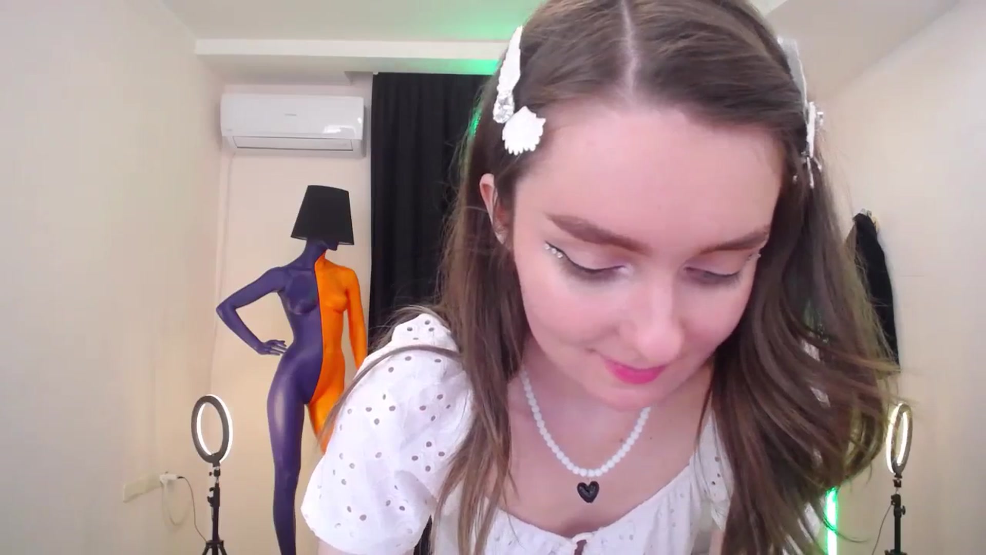 Gallery image thumbnail from Milim_Nava's myfreecams stream on, 04/12/2024, 13:27 image 18 of 20