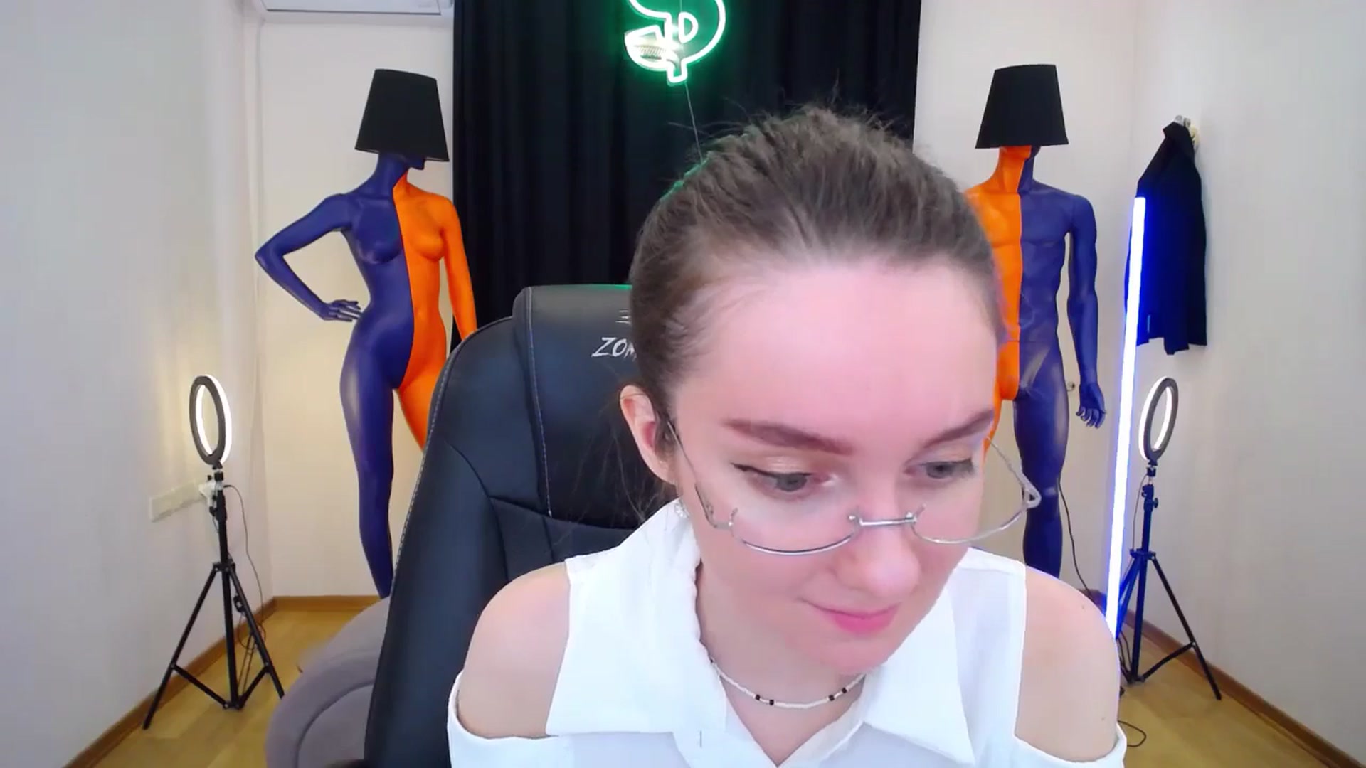 Gallery image thumbnail from Milim_Nava's myfreecams stream on, 04/21/2024, 12:35 image 8 of 20