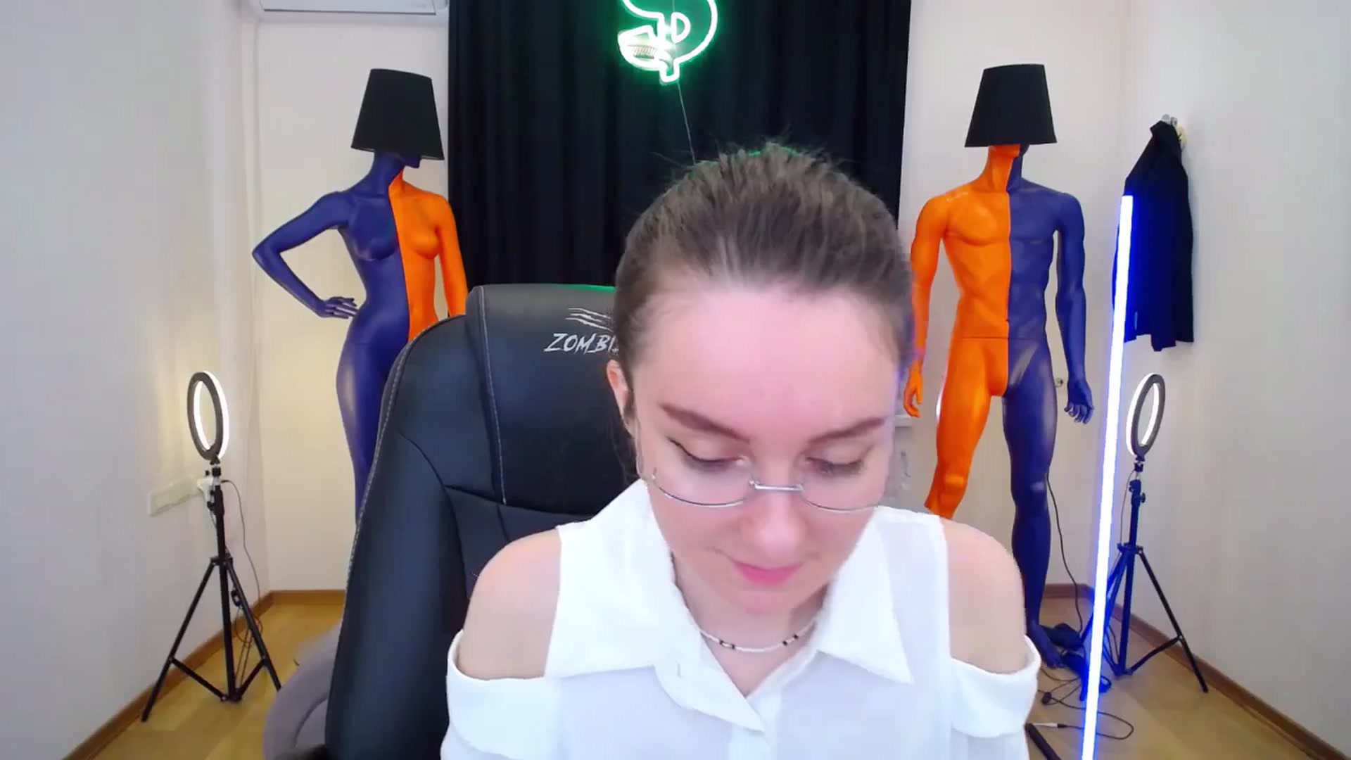 Gallery image thumbnail from Milim_Nava's myfreecams stream on, 04/21/2024, 12:35 image 10 of 20