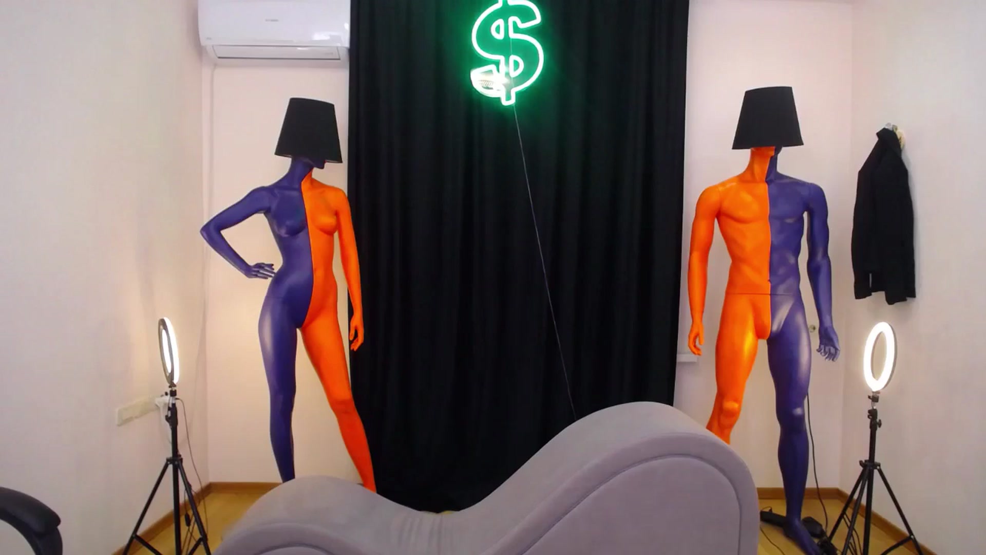 Gallery image thumbnail from Milim_Nava's myfreecams stream on, 04/25/2024, 16:51 image 5 of 20