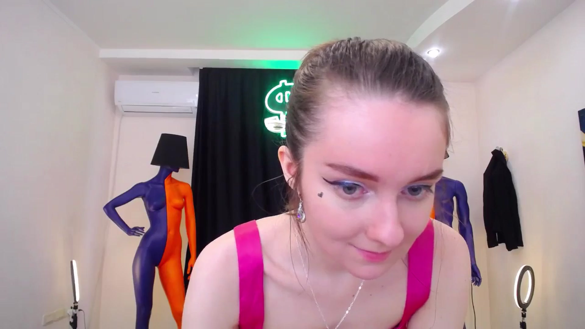 Gallery image thumbnail from Milim_Nava's myfreecams stream on, 04/28/2024, 11:28 image 14 of 20