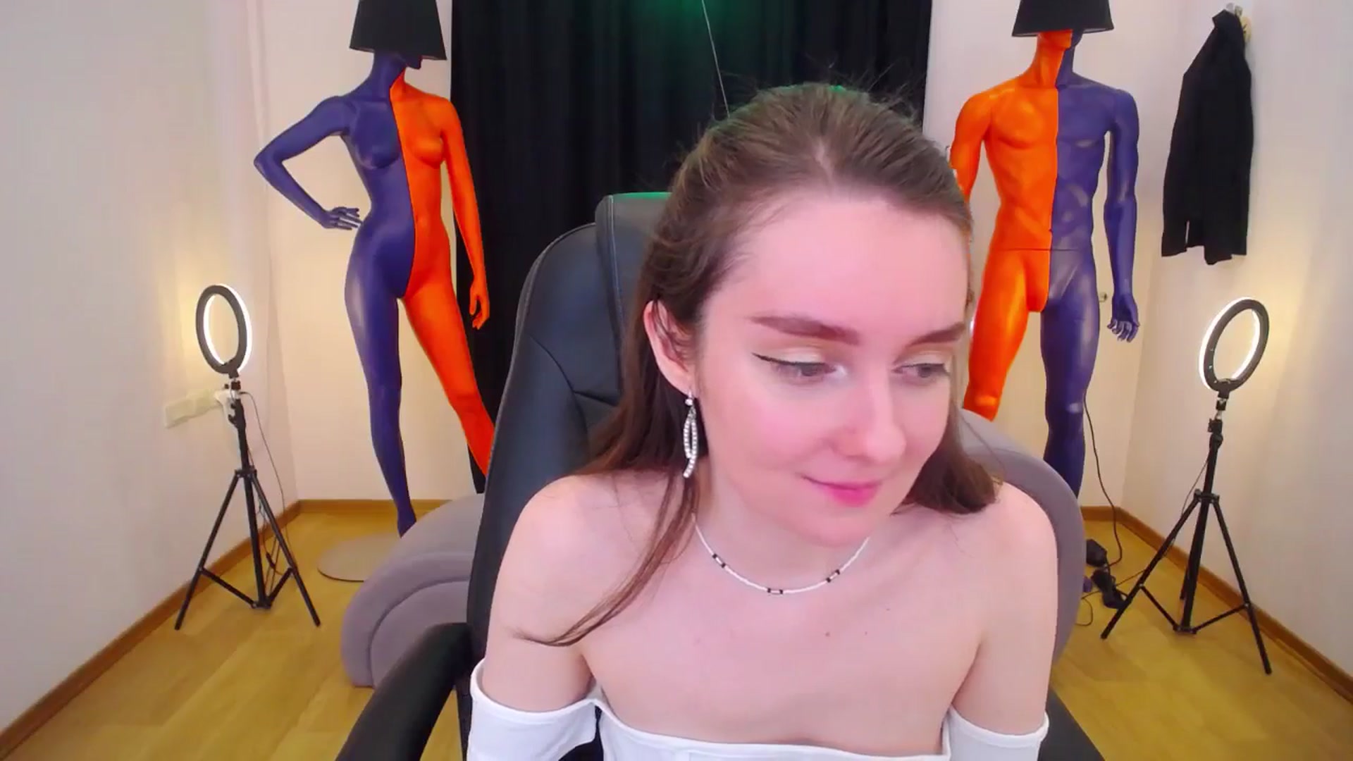 Gallery image thumbnail from Milim_Nava's myfreecams stream on, 04/30/2024, 11:27 image 16 of 20