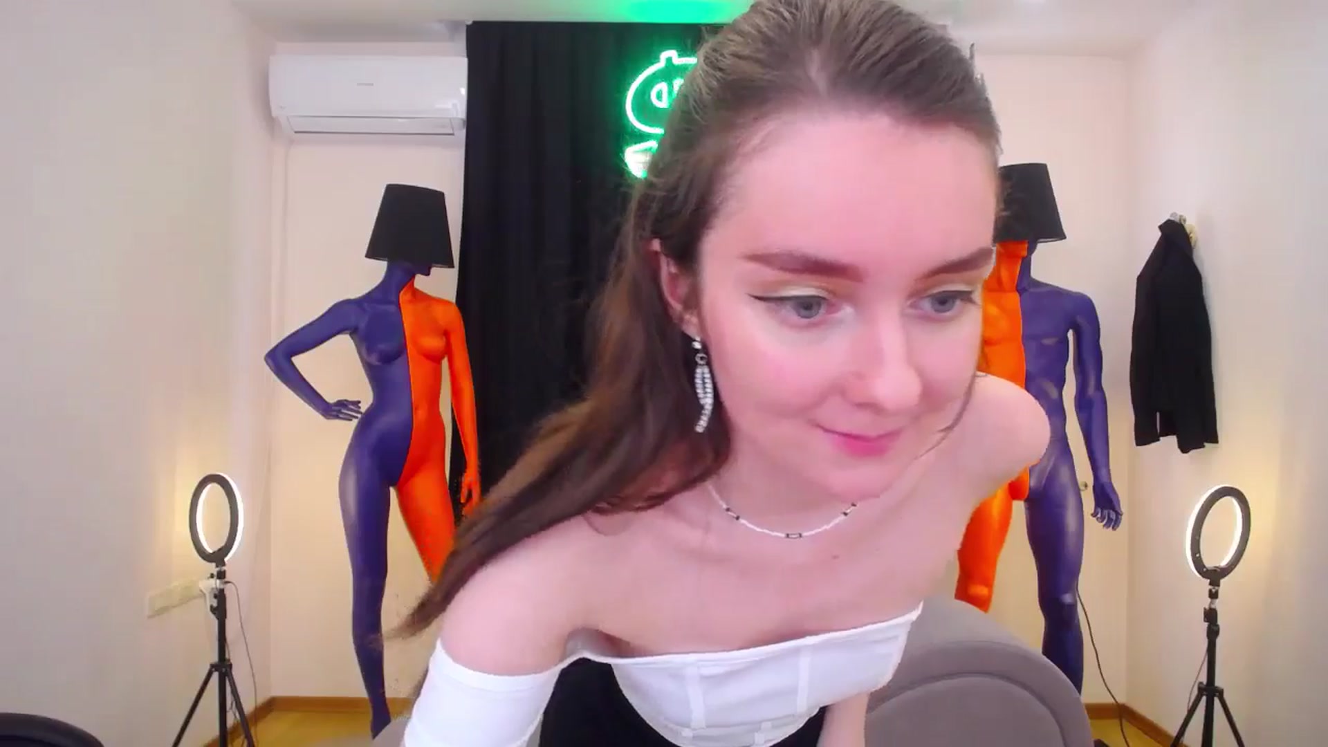Gallery image thumbnail from Milim_Nava's myfreecams stream on, 04/30/2024, 12:37 image 10 of 20