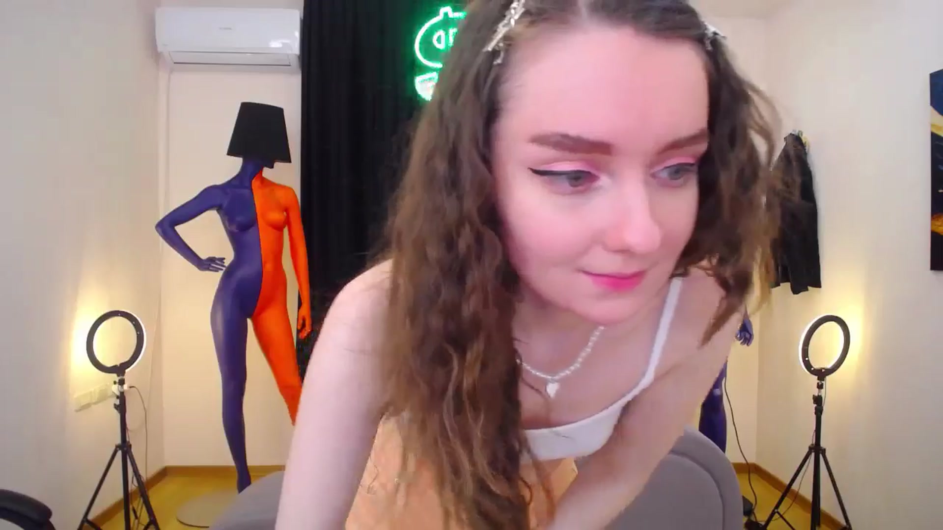 Gallery image thumbnail from Milim_Nava's myfreecams stream on, 05/15/2024, 12:23 image 6 of 20