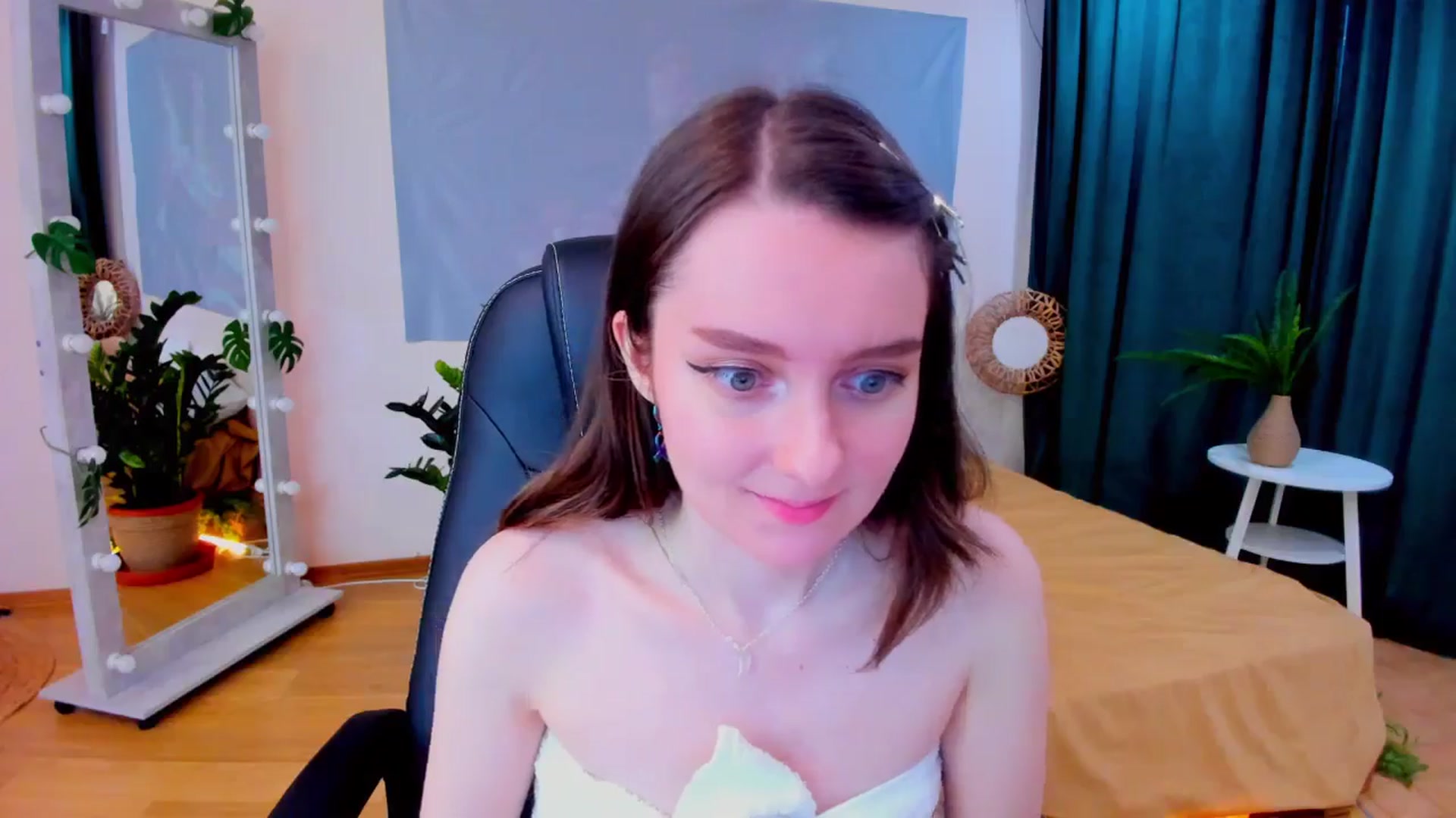 Gallery image thumbnail from Milim_Nava's myfreecams stream on, 05/18/2024, 14:47 image 8 of 20