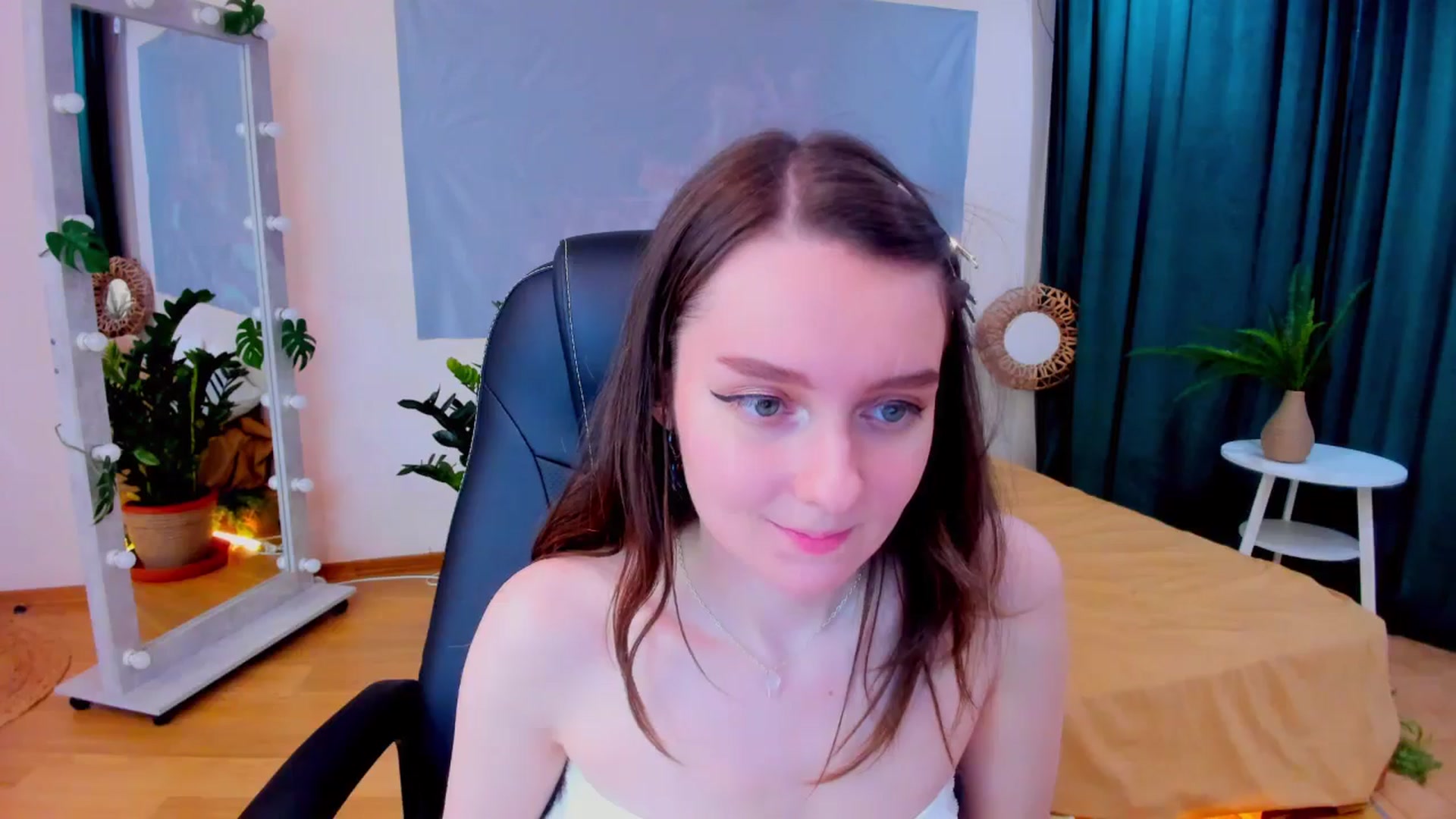 Gallery image thumbnail from Milim_Nava's myfreecams stream on, 05/18/2024, 14:47 image 4 of 20