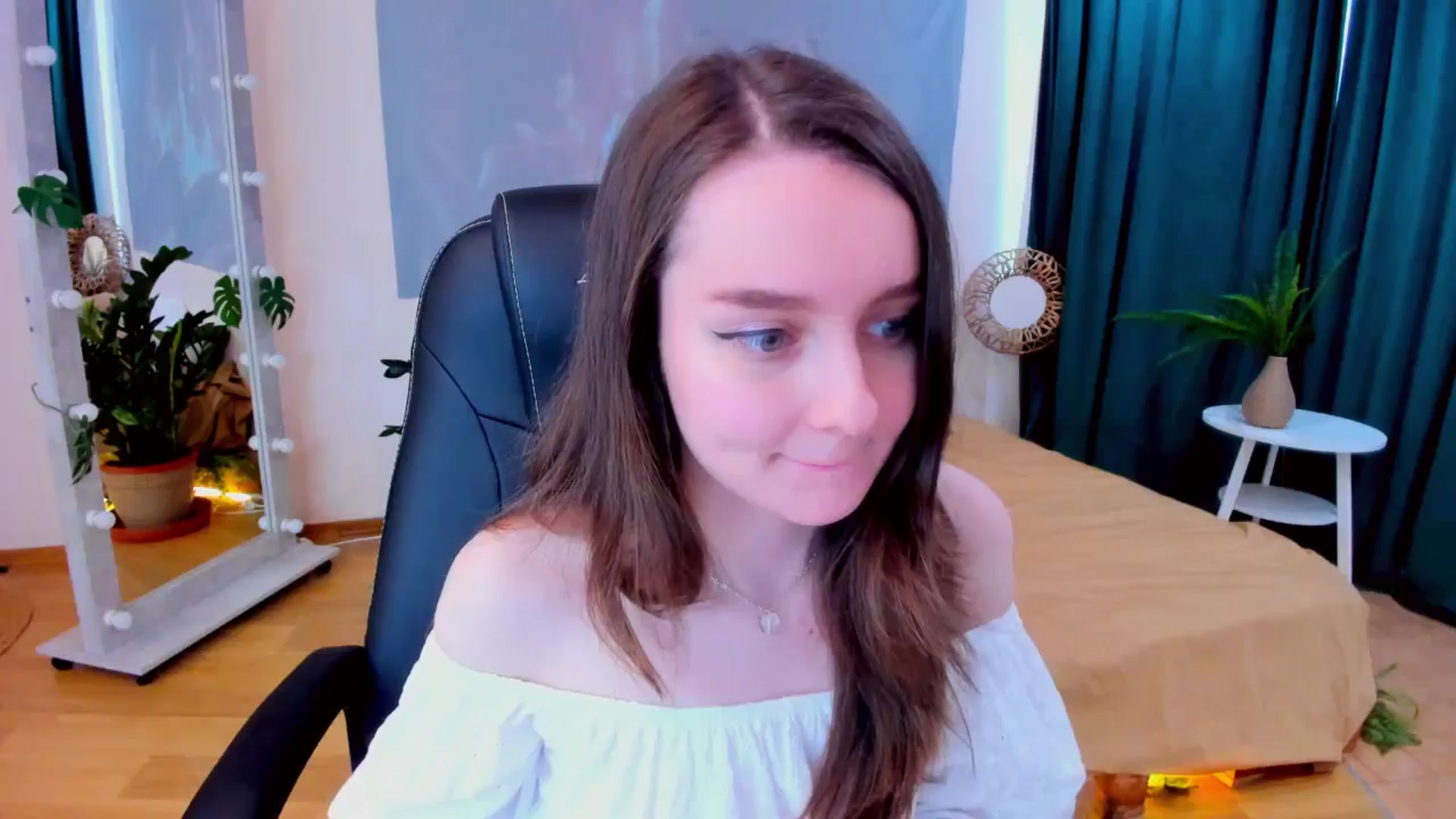 Gallery image thumbnail from Milim_Nava's myfreecams stream on, 05/19/2024, 12:21 image 12 of 20