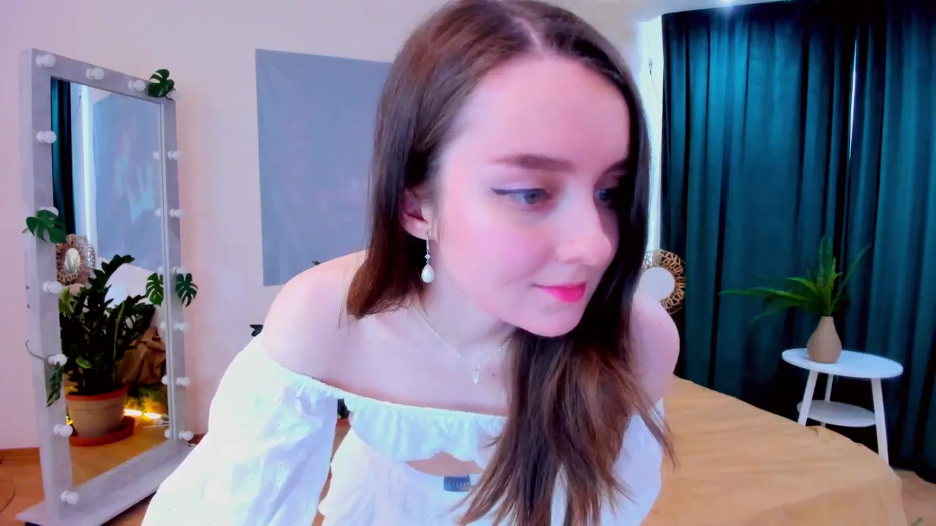 Gallery image thumbnail from Milim_Nava's myfreecams stream on, 05/19/2024, 12:21 image 16 of 20