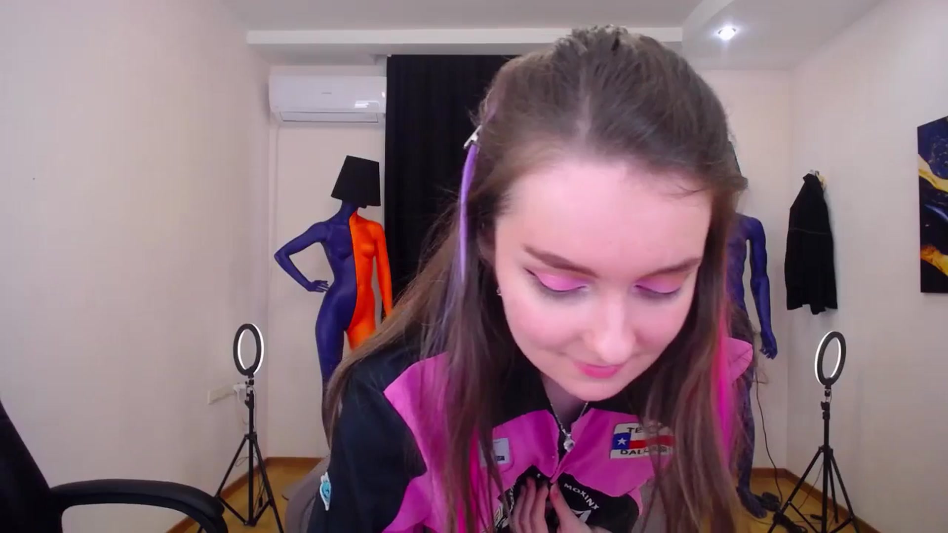 Gallery image thumbnail from Milim_Nava's myfreecams stream on, 05/21/2024, 14:01 image 17 of 20