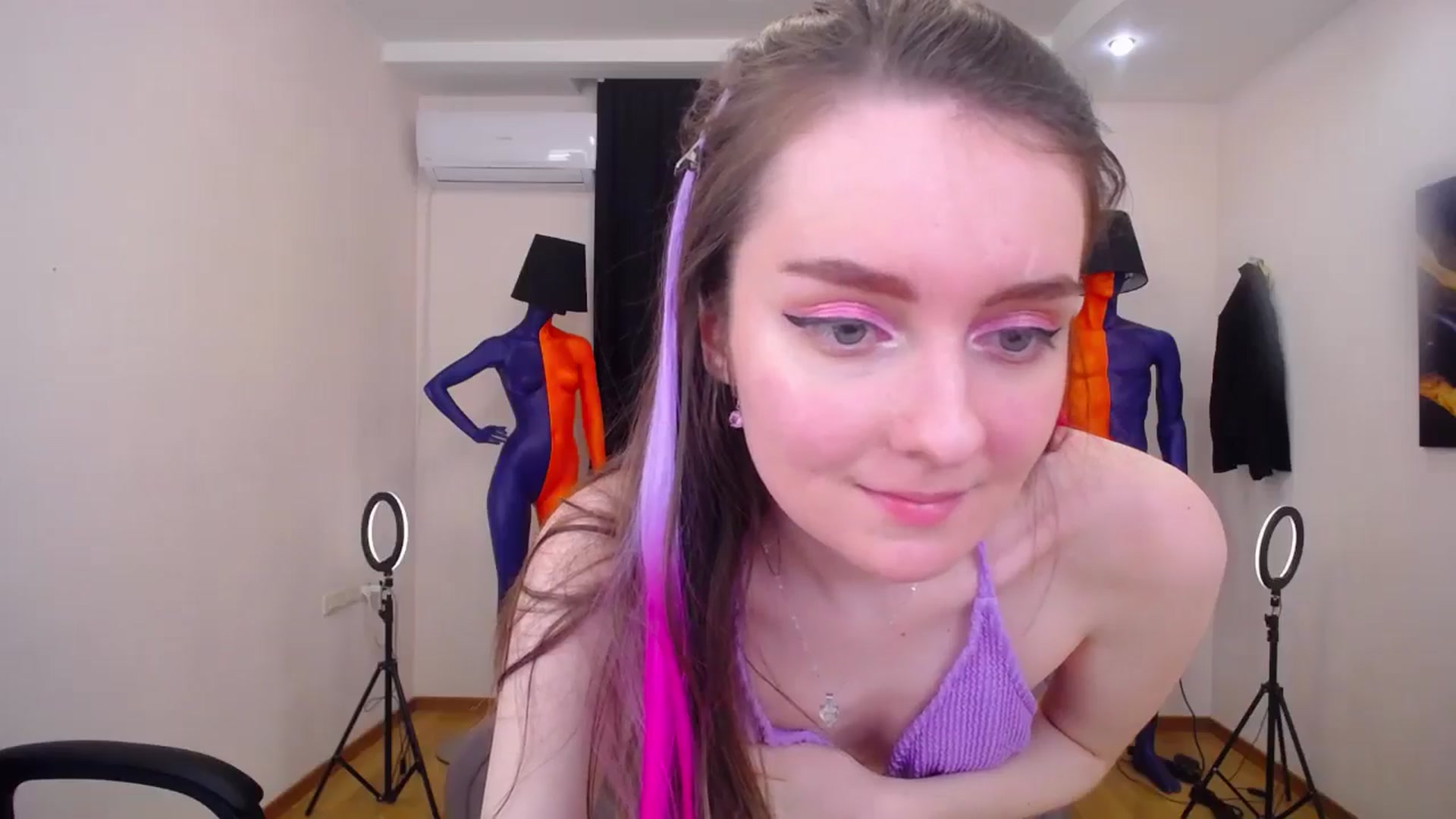 Gallery image thumbnail from Milim_Nava's myfreecams stream on, 05/21/2024, 15:38 image 9 of 20