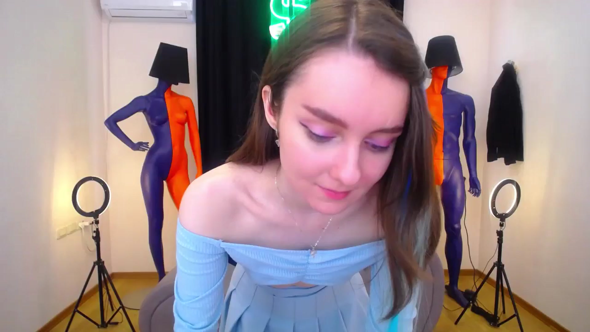 Gallery image thumbnail from Milim_Nava's myfreecams stream on, 05/22/2024, 11:36 image 1 of 20
