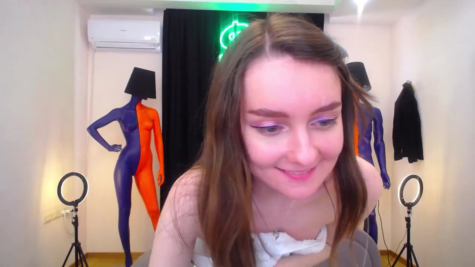 Gallery image thumbnail from Milim_Nava's myfreecams stream on, 05/22/2024, 12:46 image 2 of 20